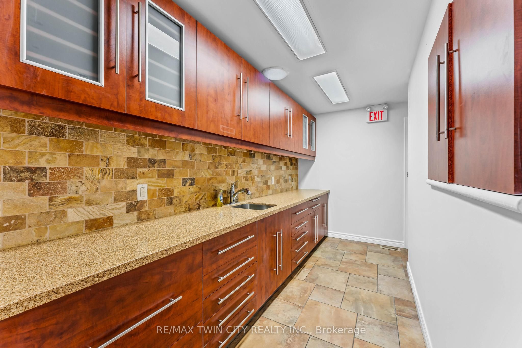 9565 Wellington Rd 124 Road Property Photo 28