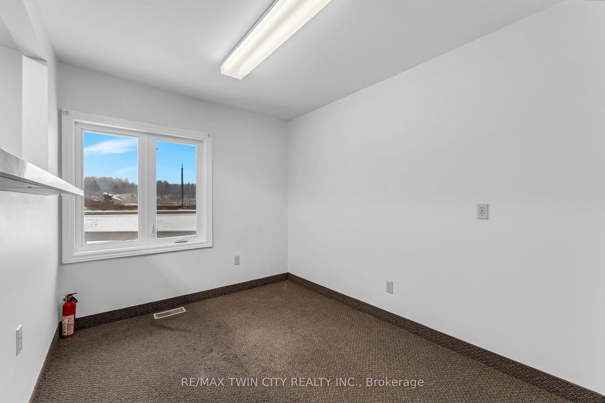 9565 Wellington Rd 124 Road Property Photo 32