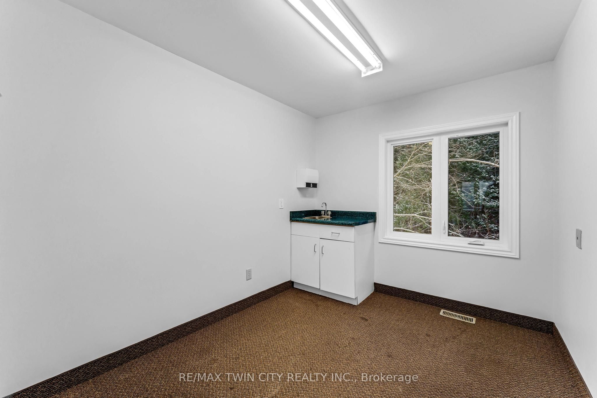 9565 Wellington Rd 124 Road Property Photo 33
