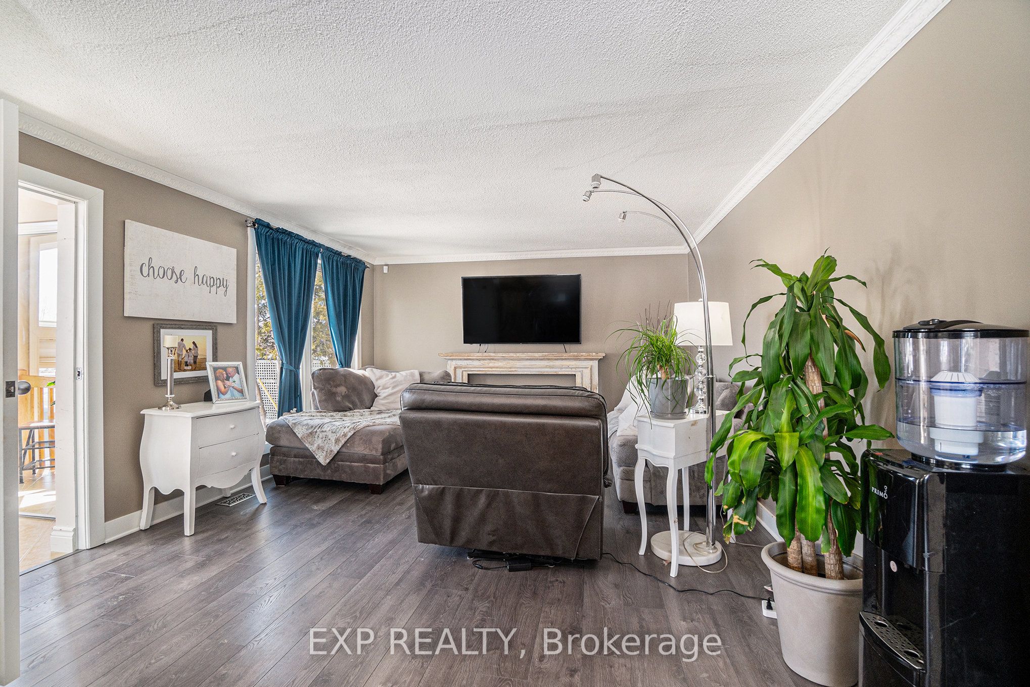 2147 Mer Bleue Road Property Photo 4
