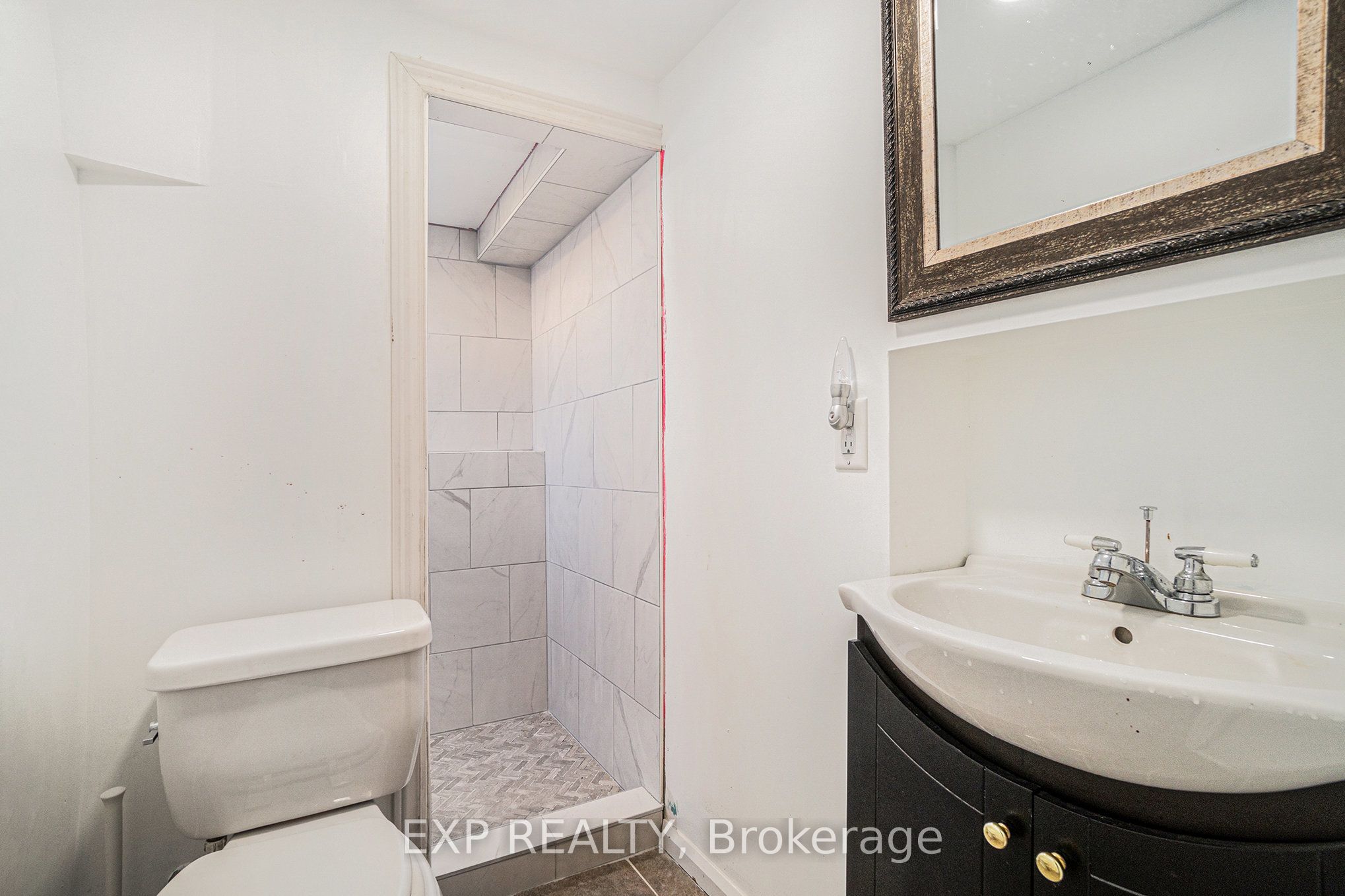 2147 Mer Bleue Road Property Photo 11