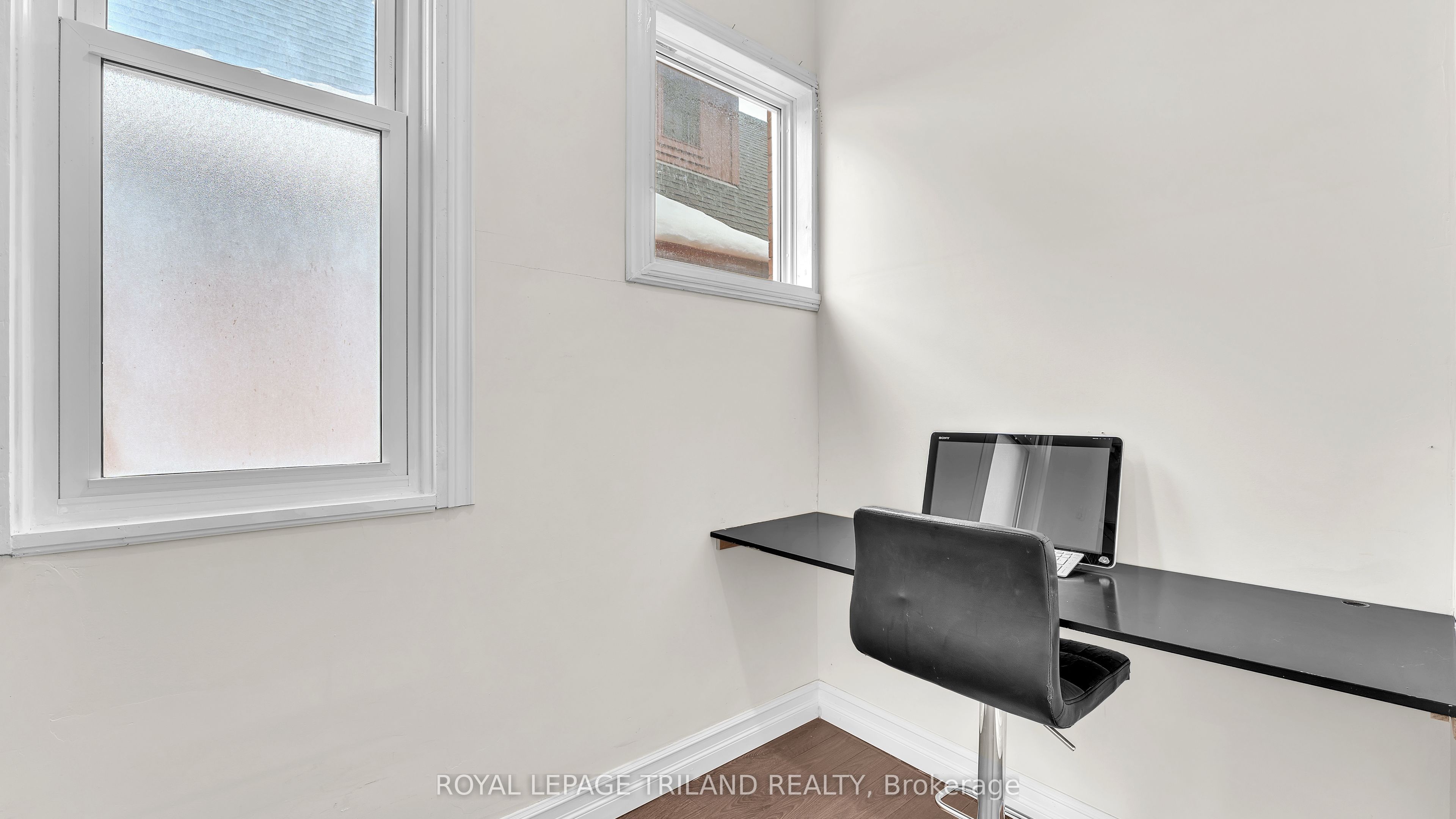 512 Oxford Street Property Photo 20