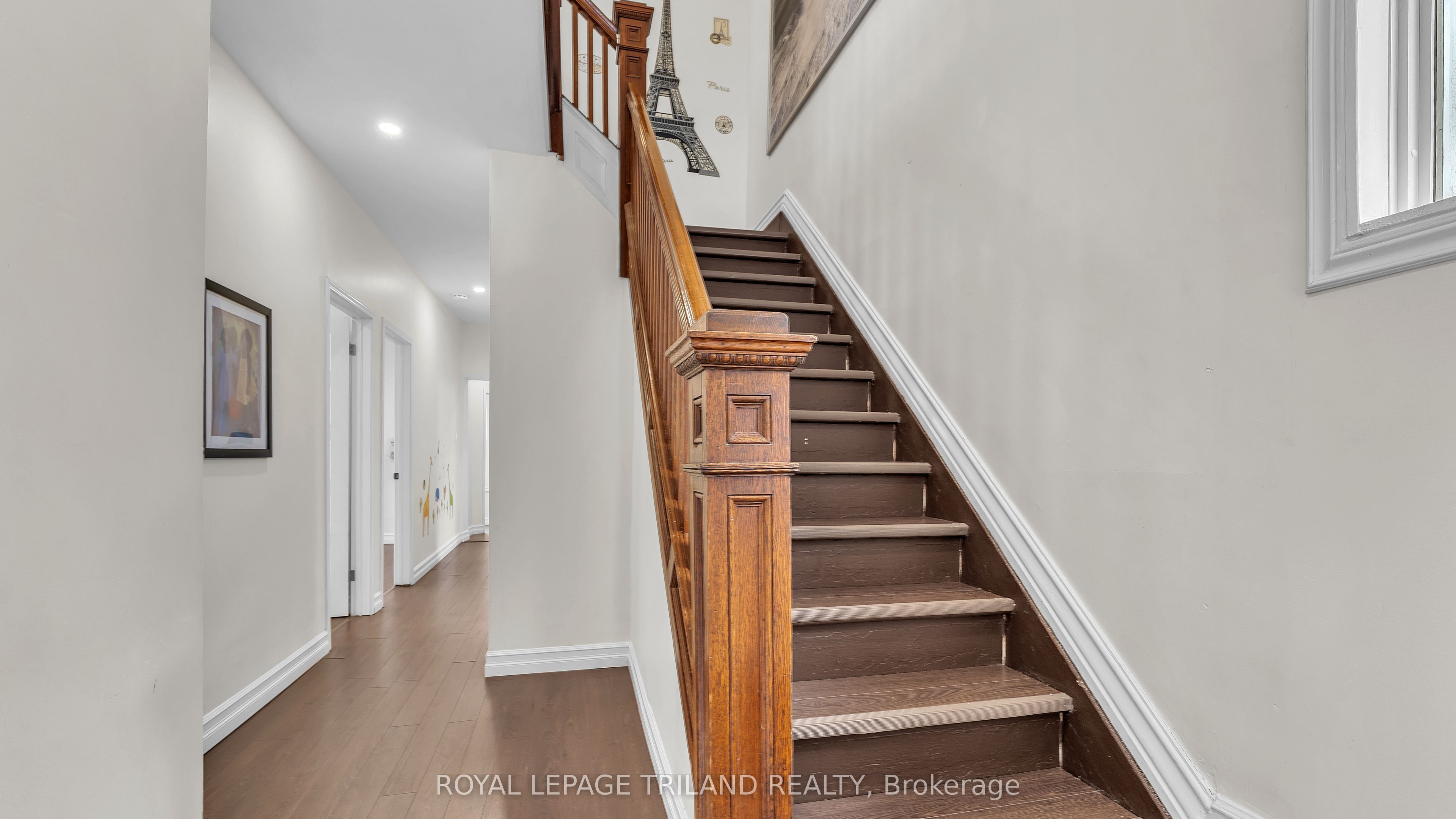 512 Oxford Street Property Photo 24