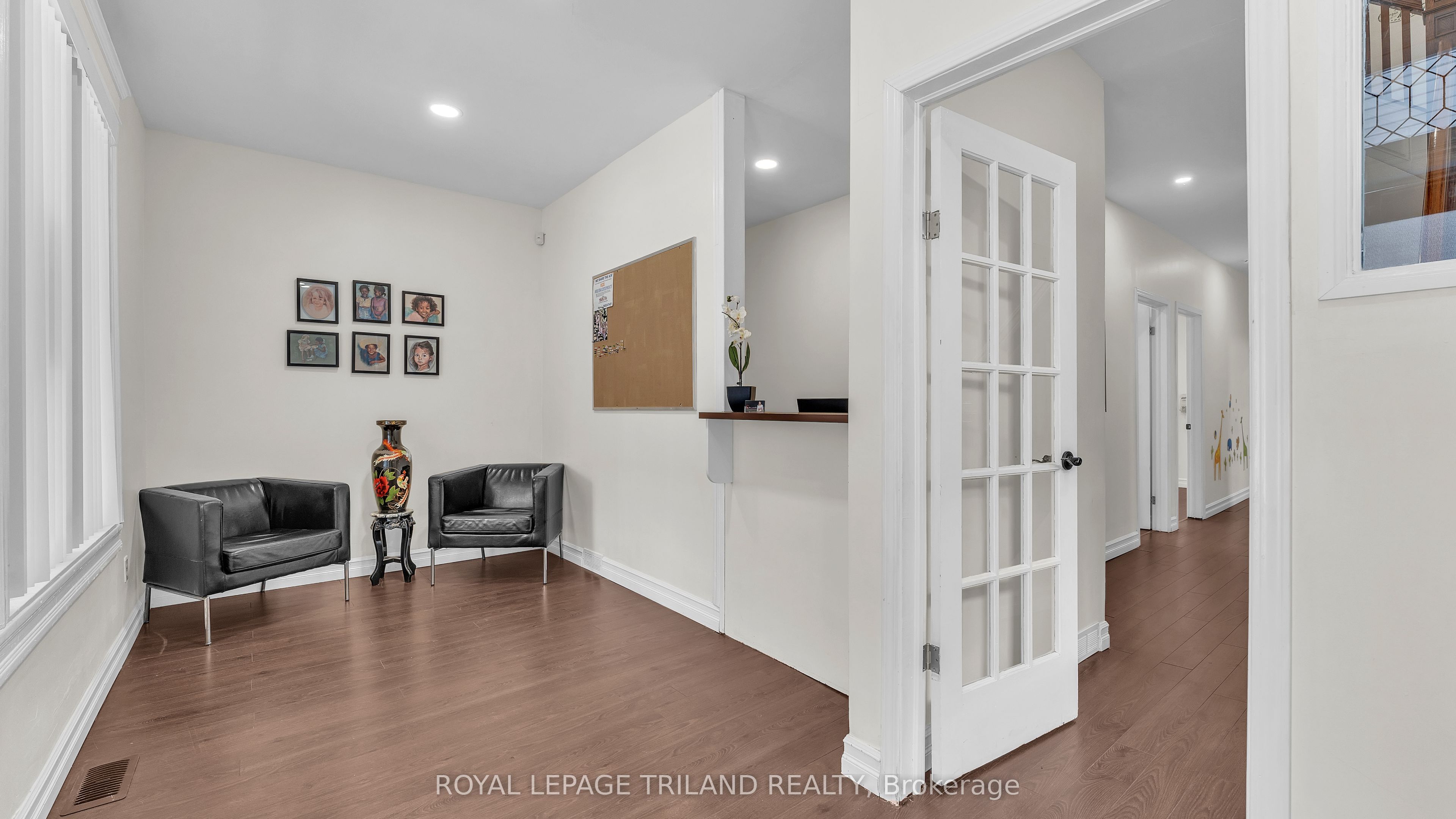 512 Oxford Street Property Photo 26