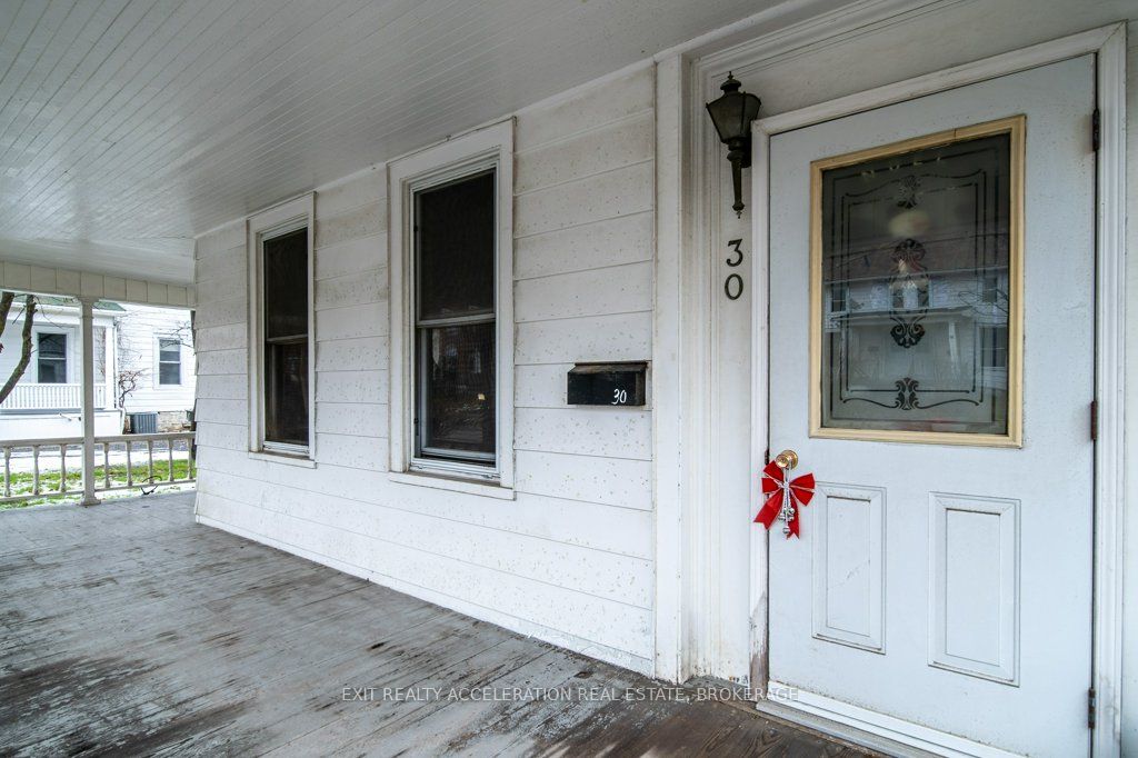 30 Bridge Street Property Photo 6