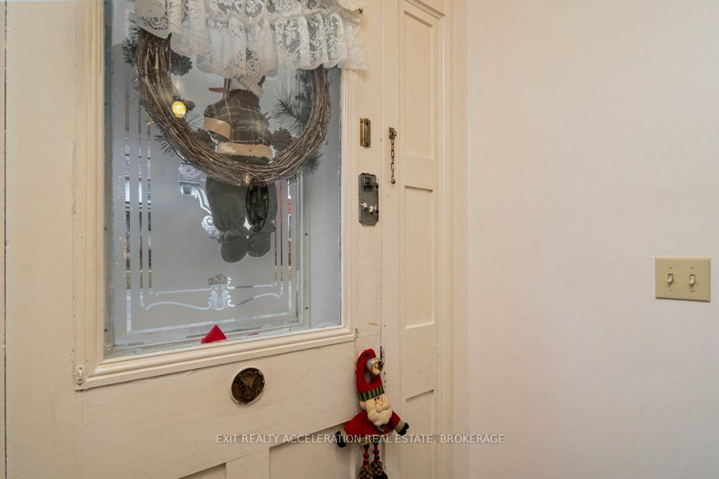 30 Bridge Street Property Photo 7