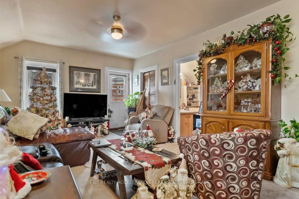 30 Bridge Street Property Photo 9