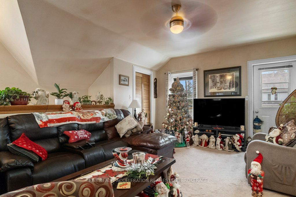 30 Bridge Street Property Photo 10