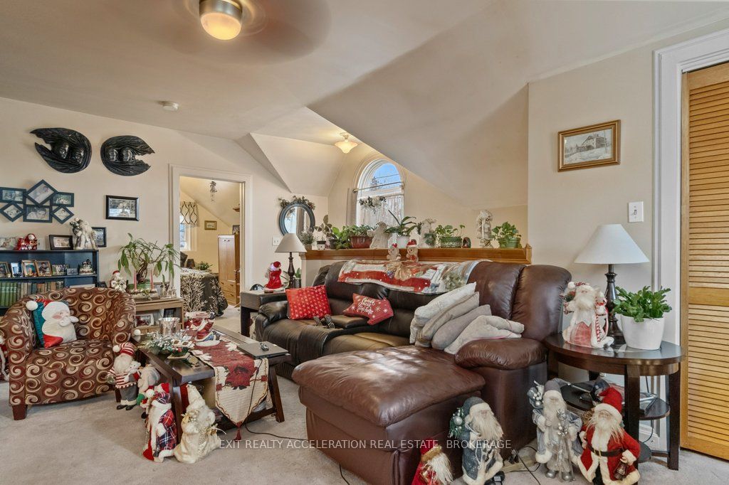 30 Bridge Street Property Photo 11