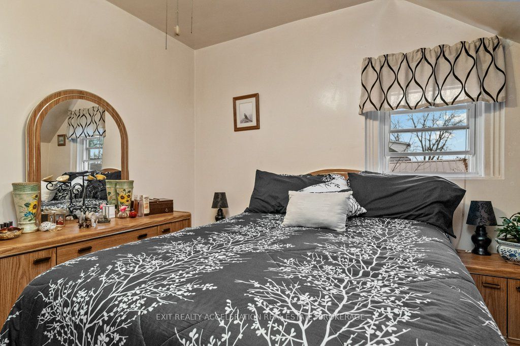 30 Bridge Street Property Photo 16