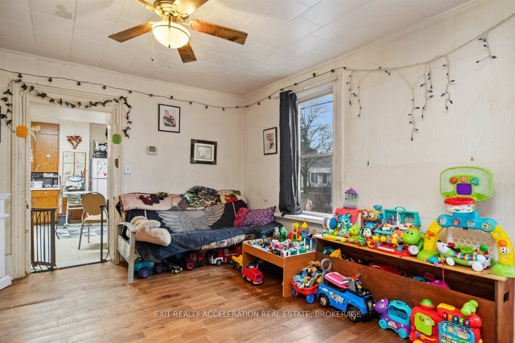 30 Bridge Street Property Photo 29