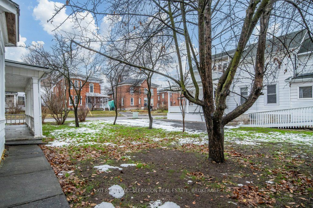 30 Bridge Street Property Photo 34