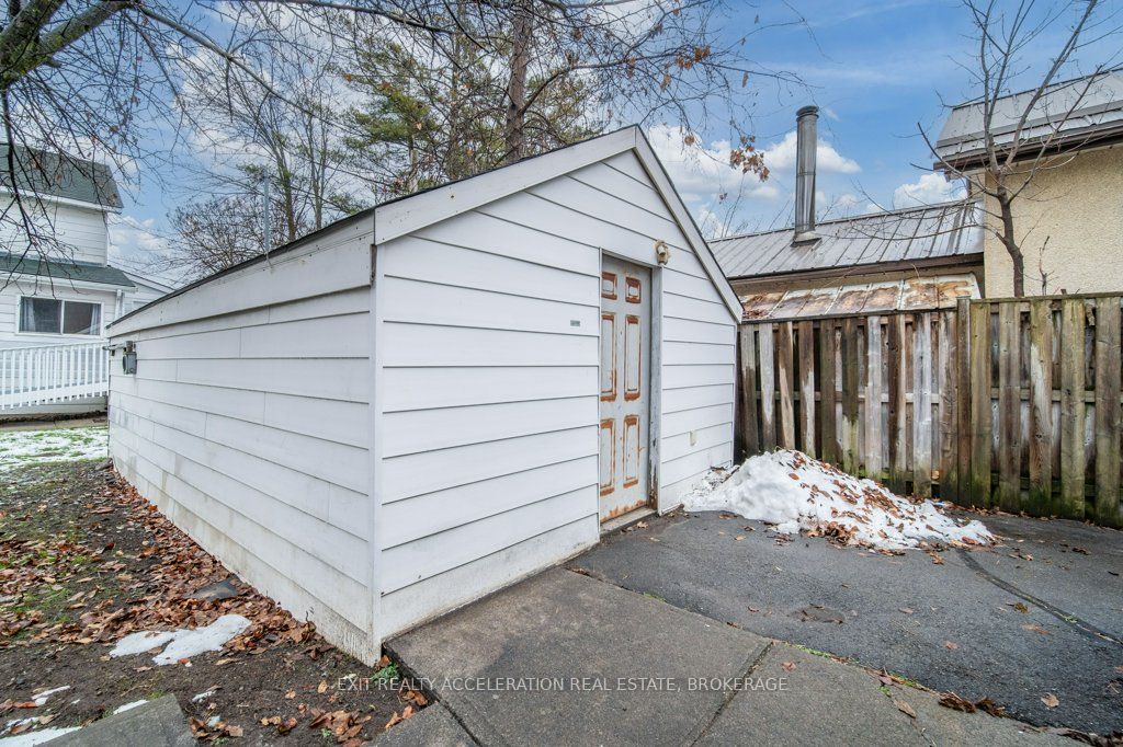 30 Bridge Street Property Photo 36