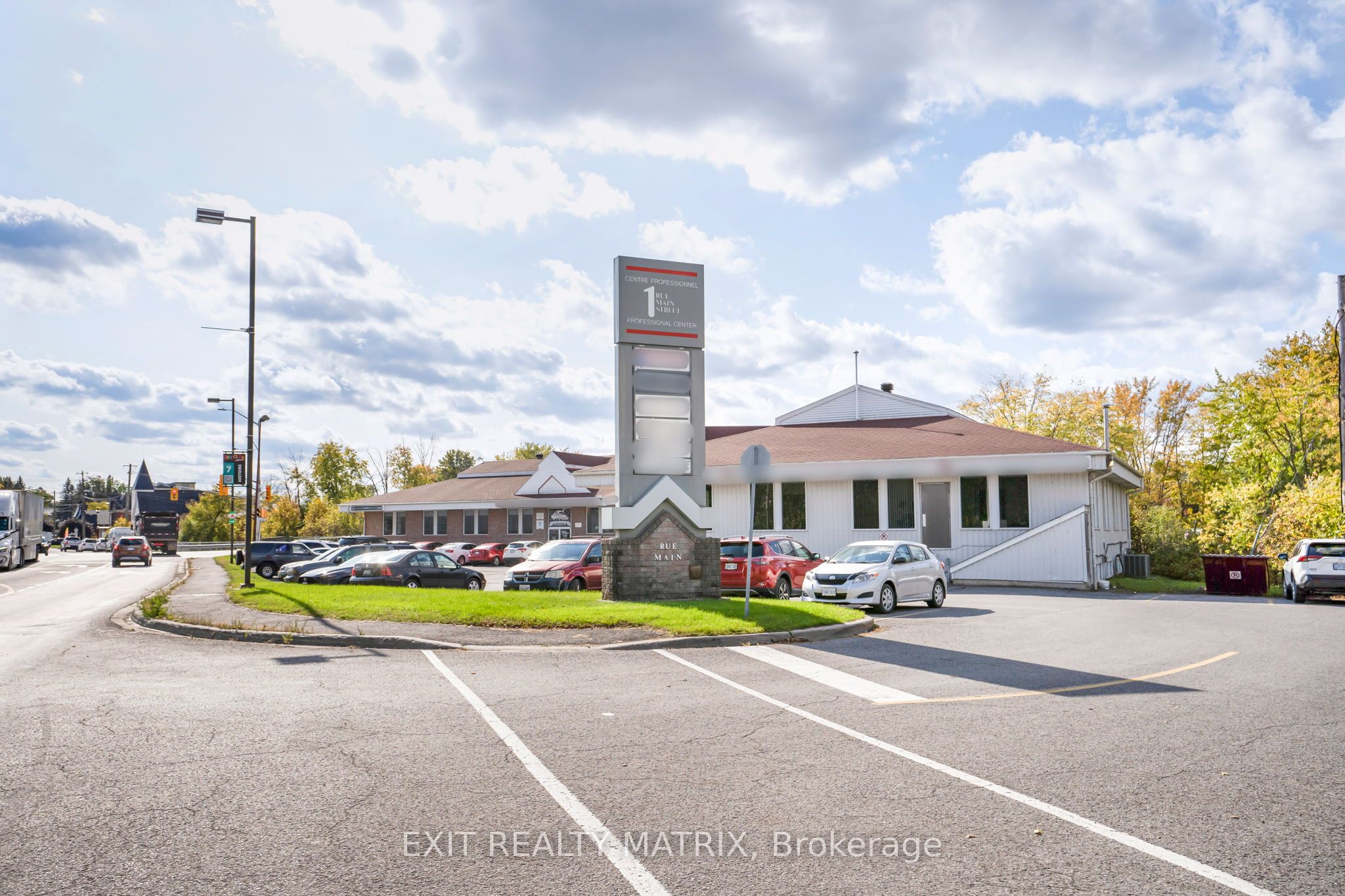#500 - 1 Main Street Property Photo 2