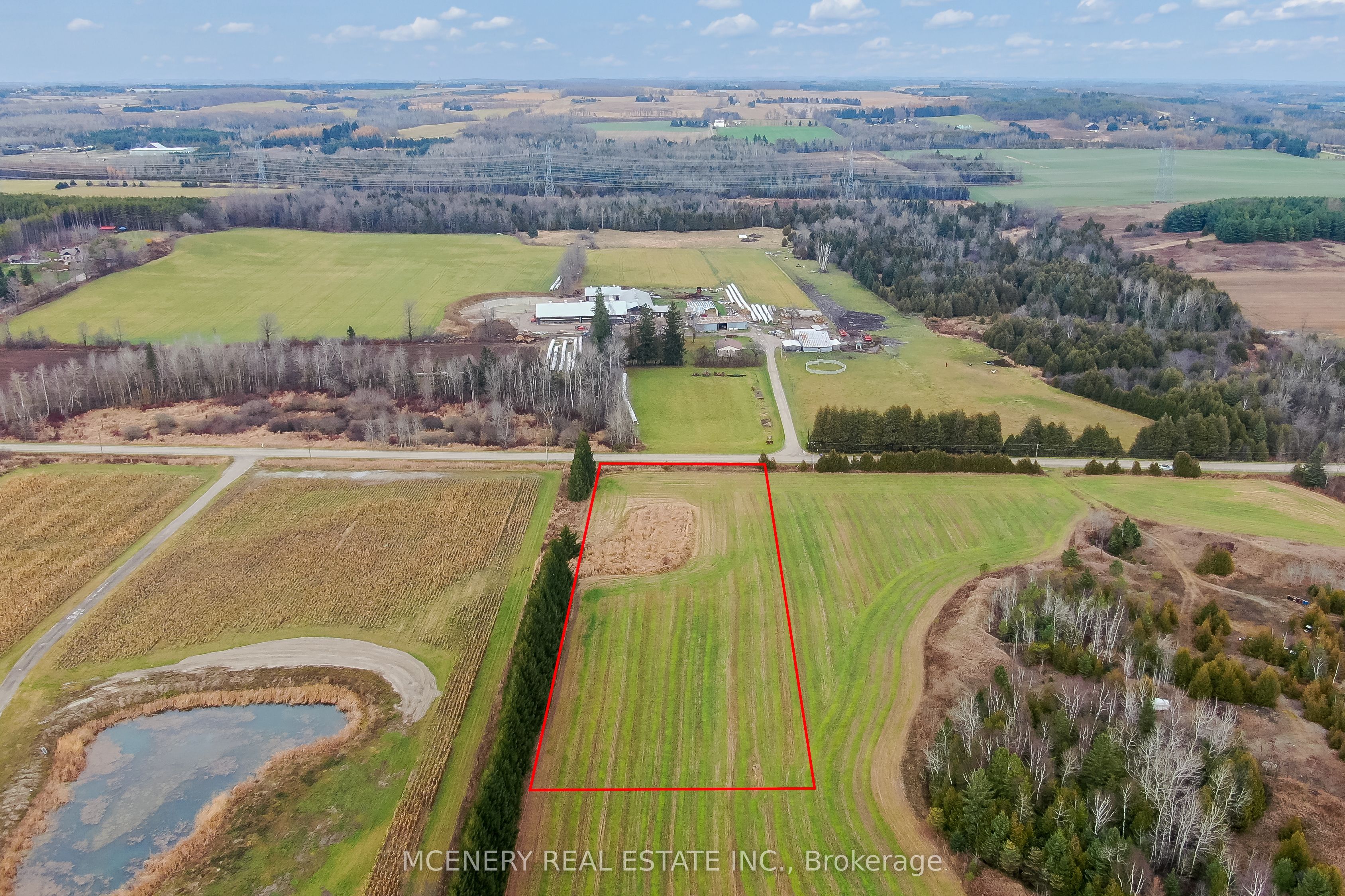 00 3rd Line Property Photo 3