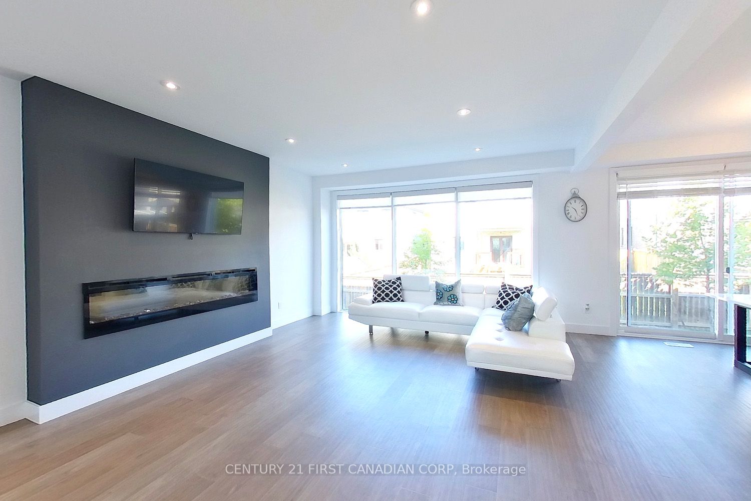 #30 - 1820 Canvas Way Property Photo 7