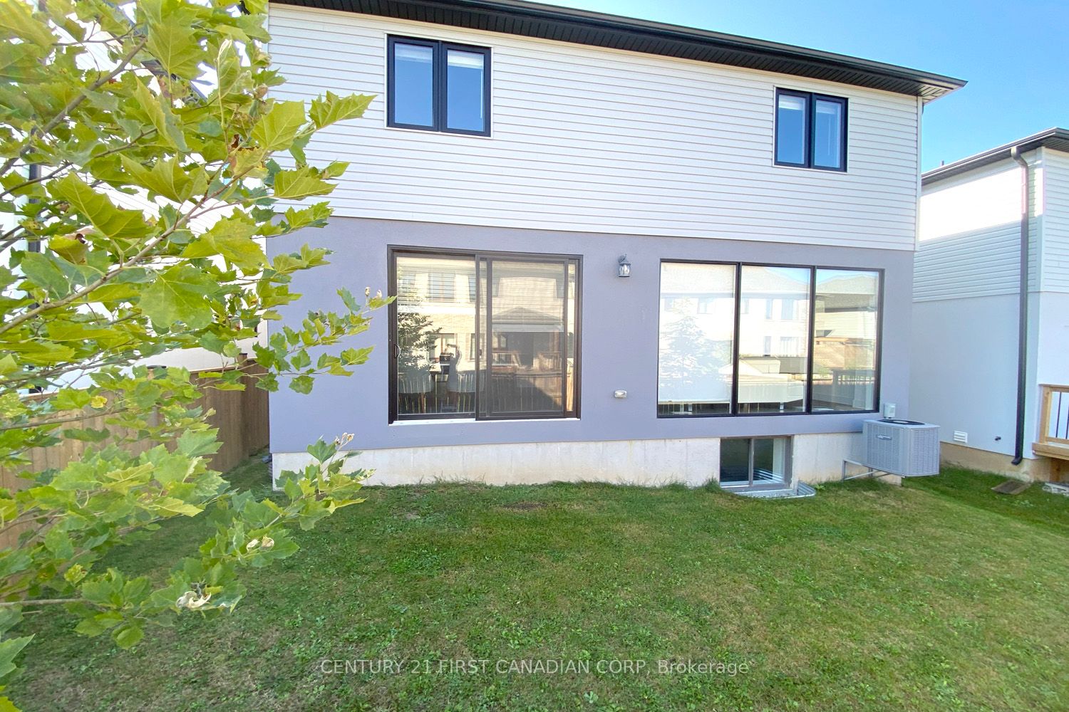 #30 - 1820 Canvas Way Property Photo 28