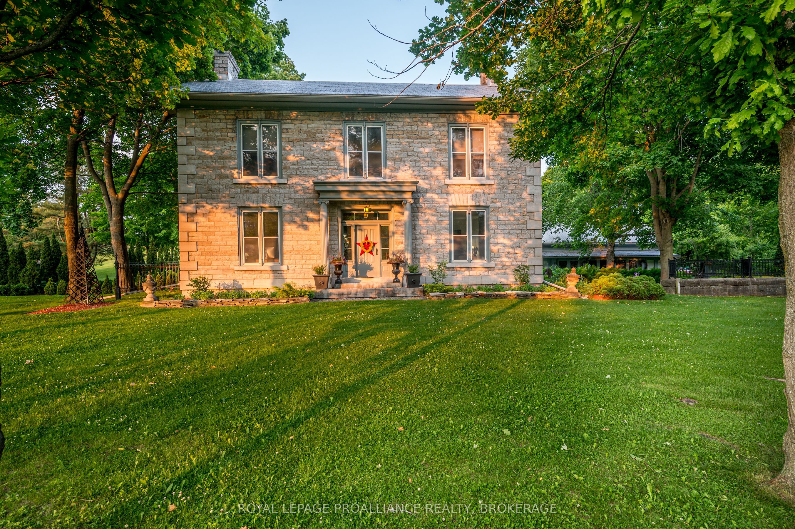 316 Colebrook Road Property Photo 1