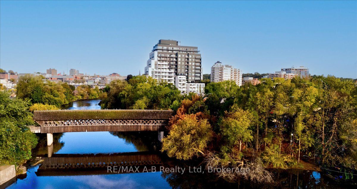 #1305 - 71 WYNDHAM Street Property Photo 1