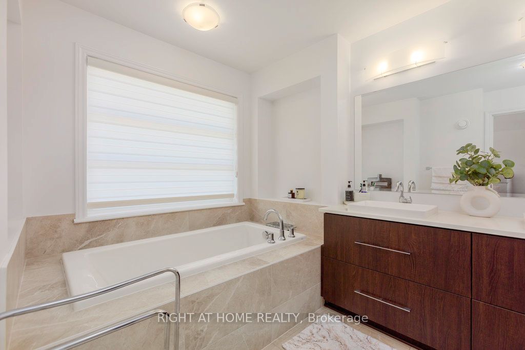 4511 Kelly Farm Drive Property Photo 28