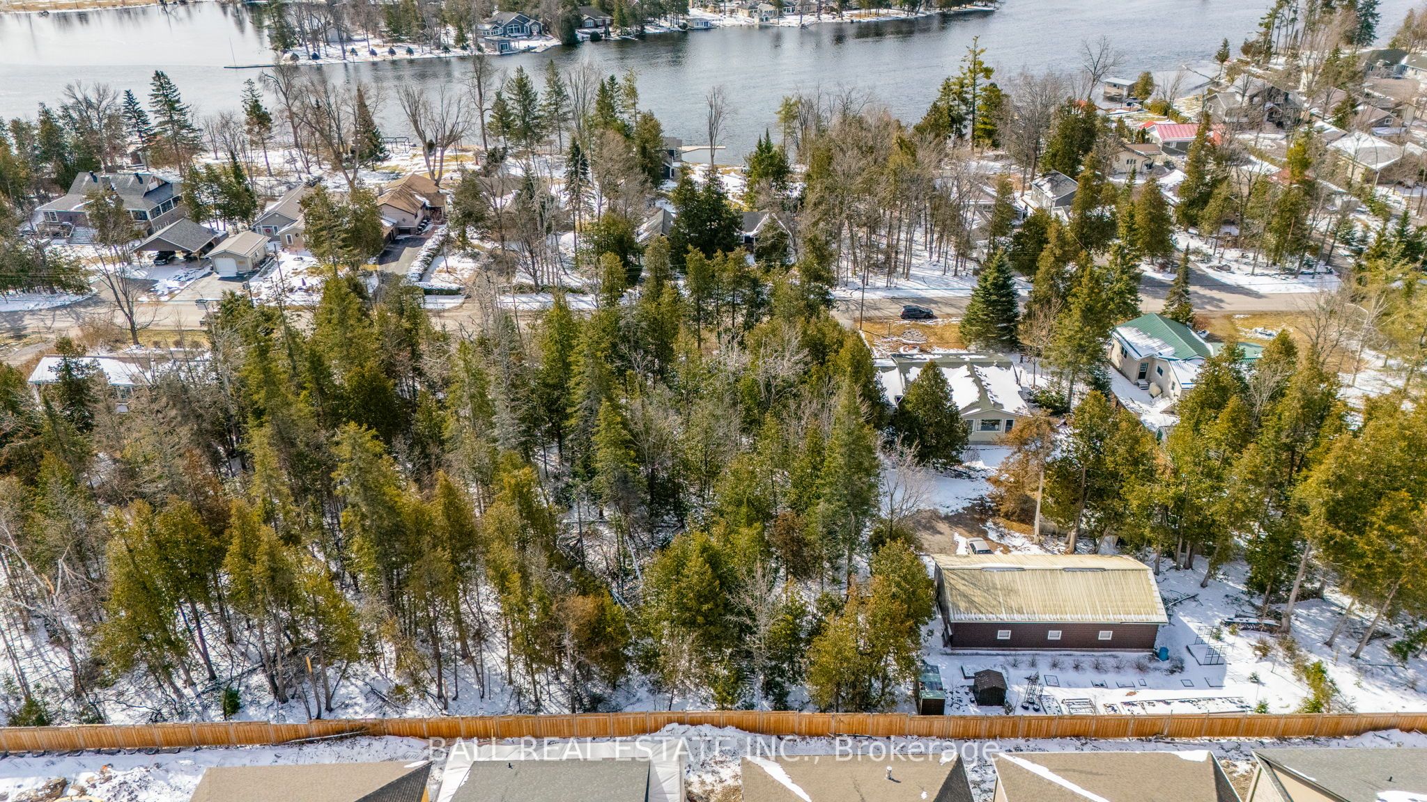 215 Front Street W Property Photo 12