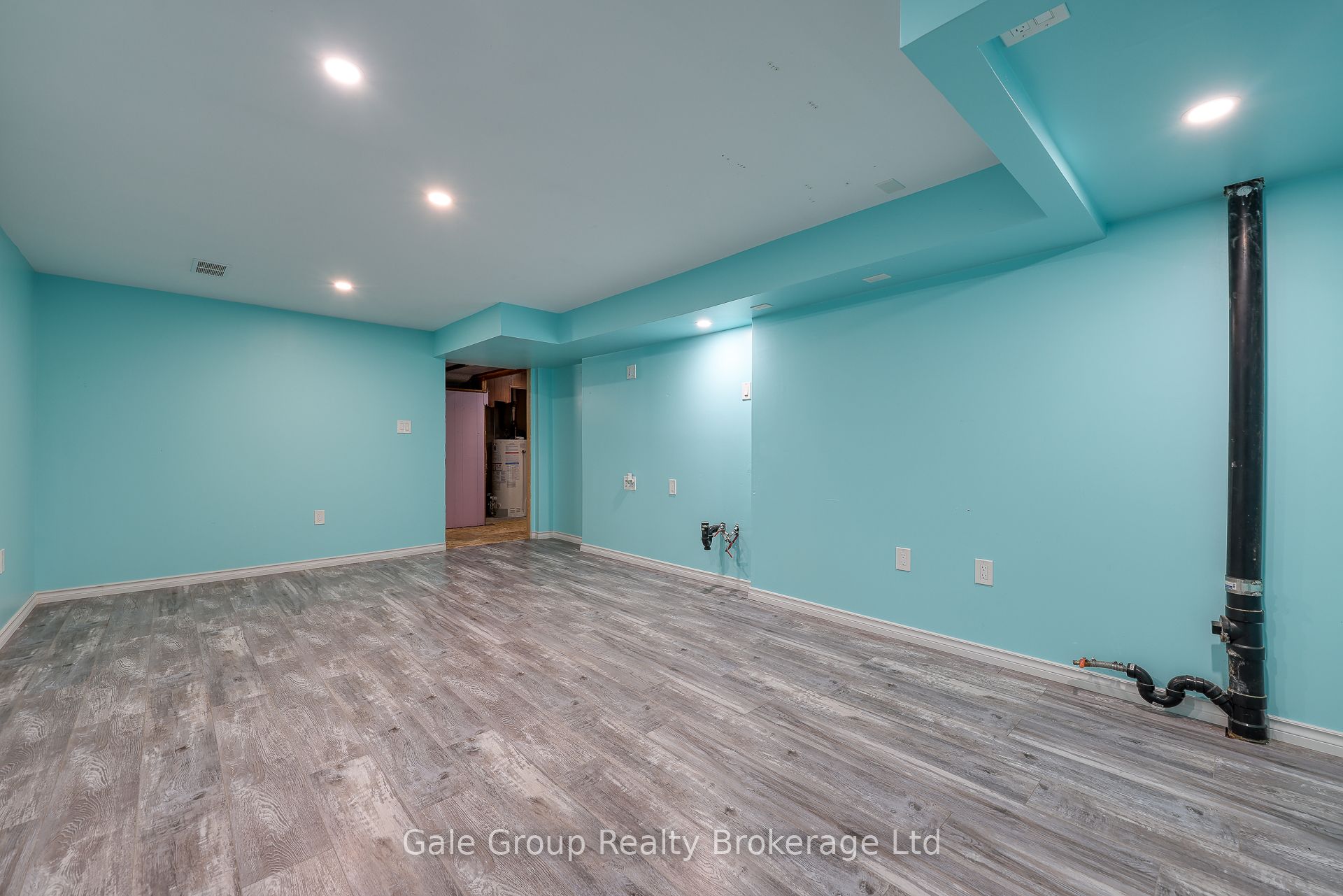 235 Huntingdon Crescent Property Photo 24