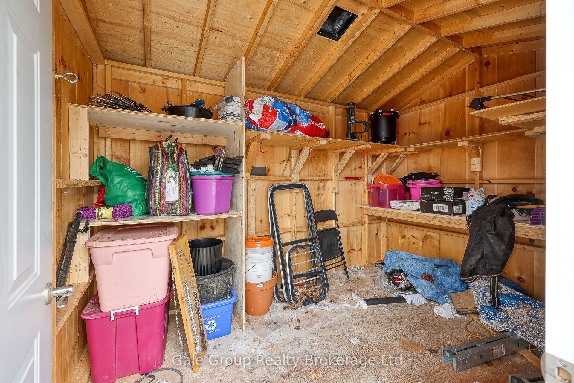 235 Huntingdon Crescent Property Photo 25