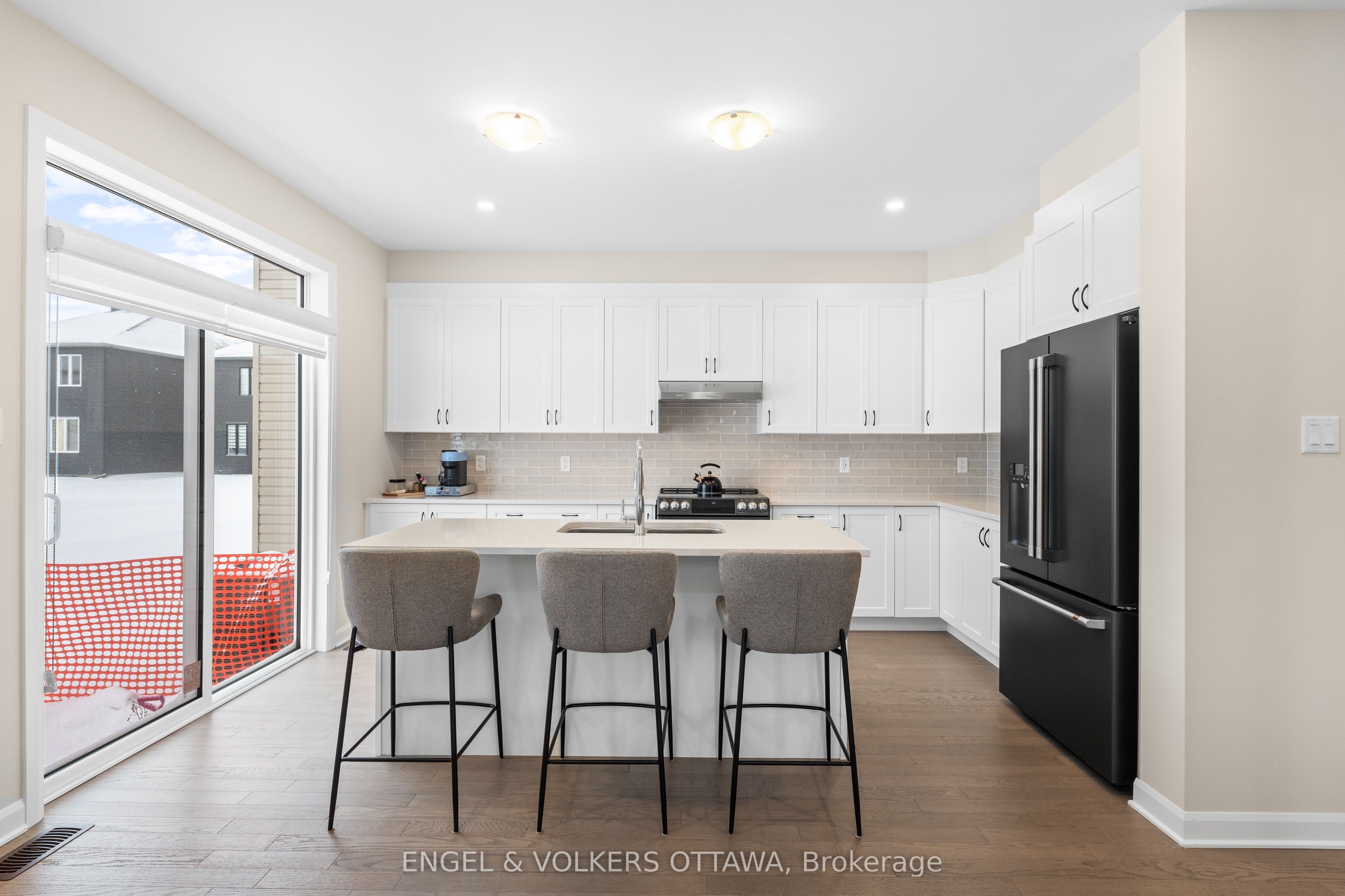 2053 Wanderer Avenue Property Photo 12