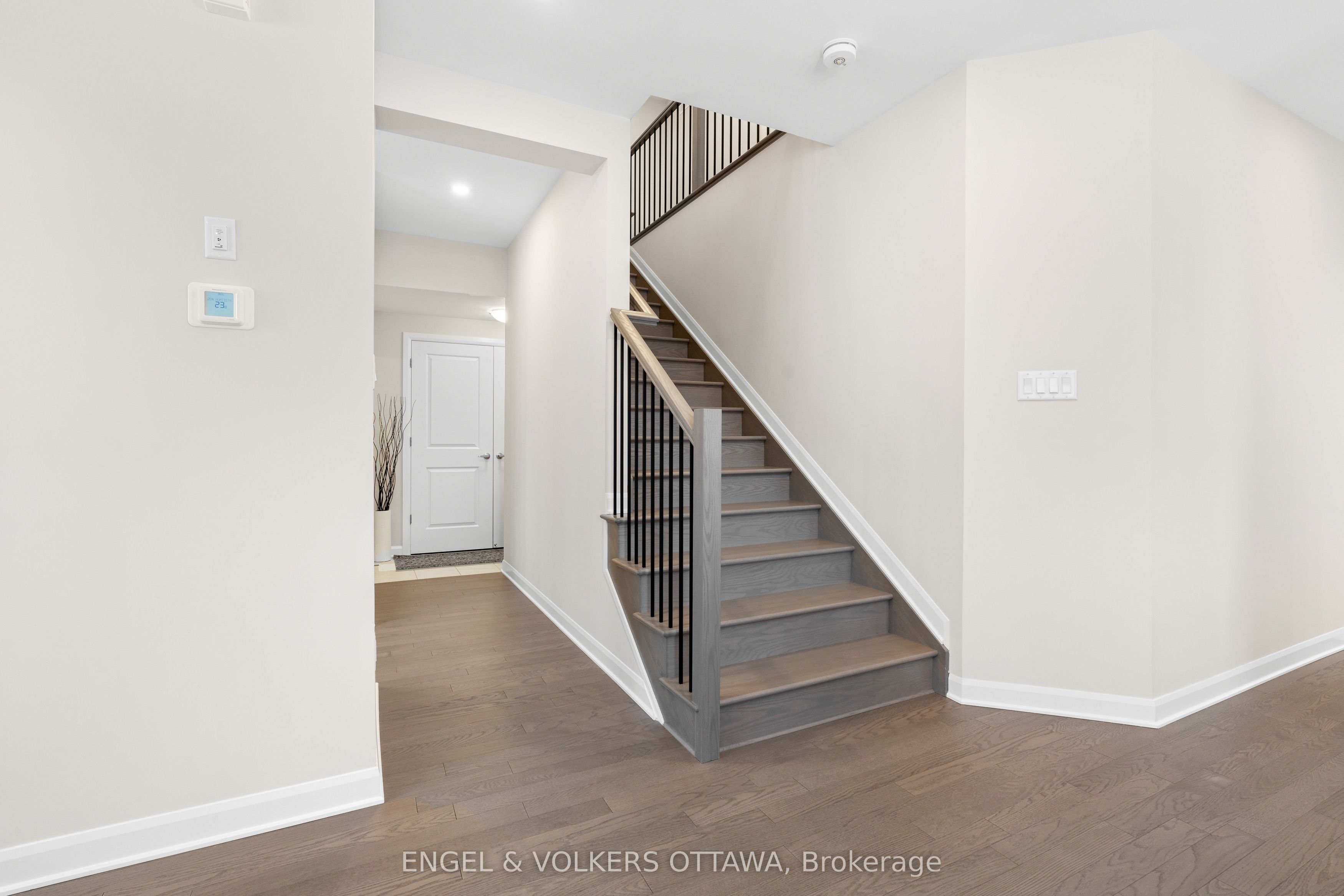 2053 Wanderer Avenue Property Photo 18