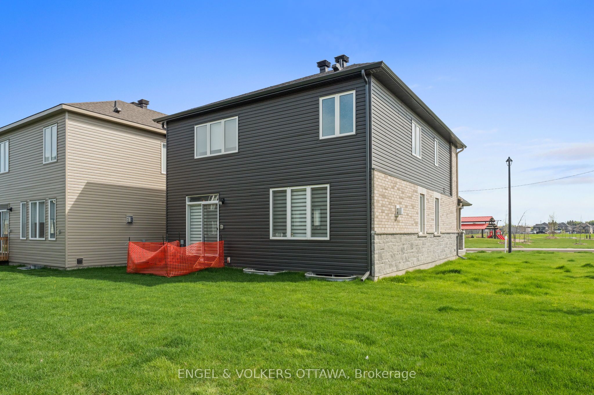 2053 Wanderer Avenue Property Photo 34