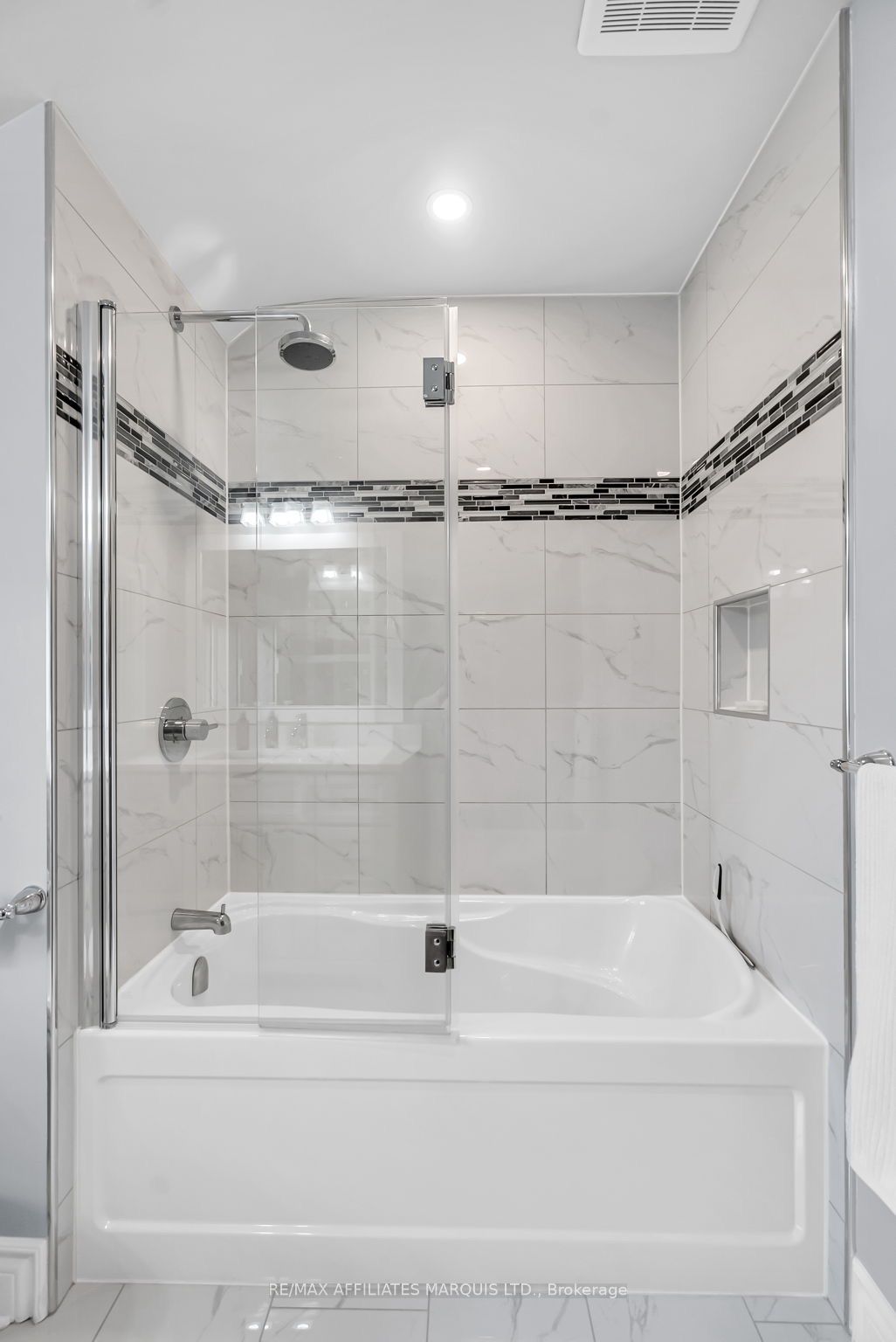 1601 Peter Street Property Photo 35