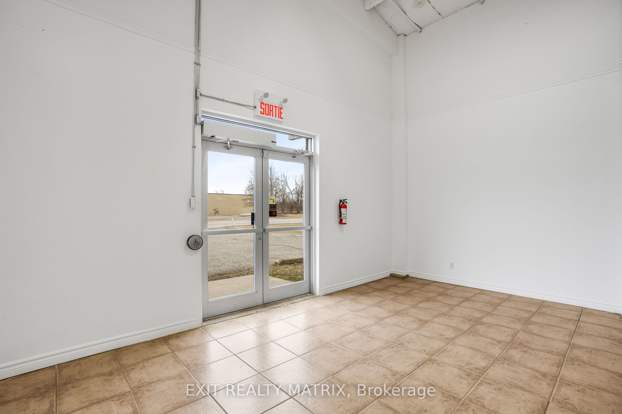 772 Cameron Street Property Photo 4