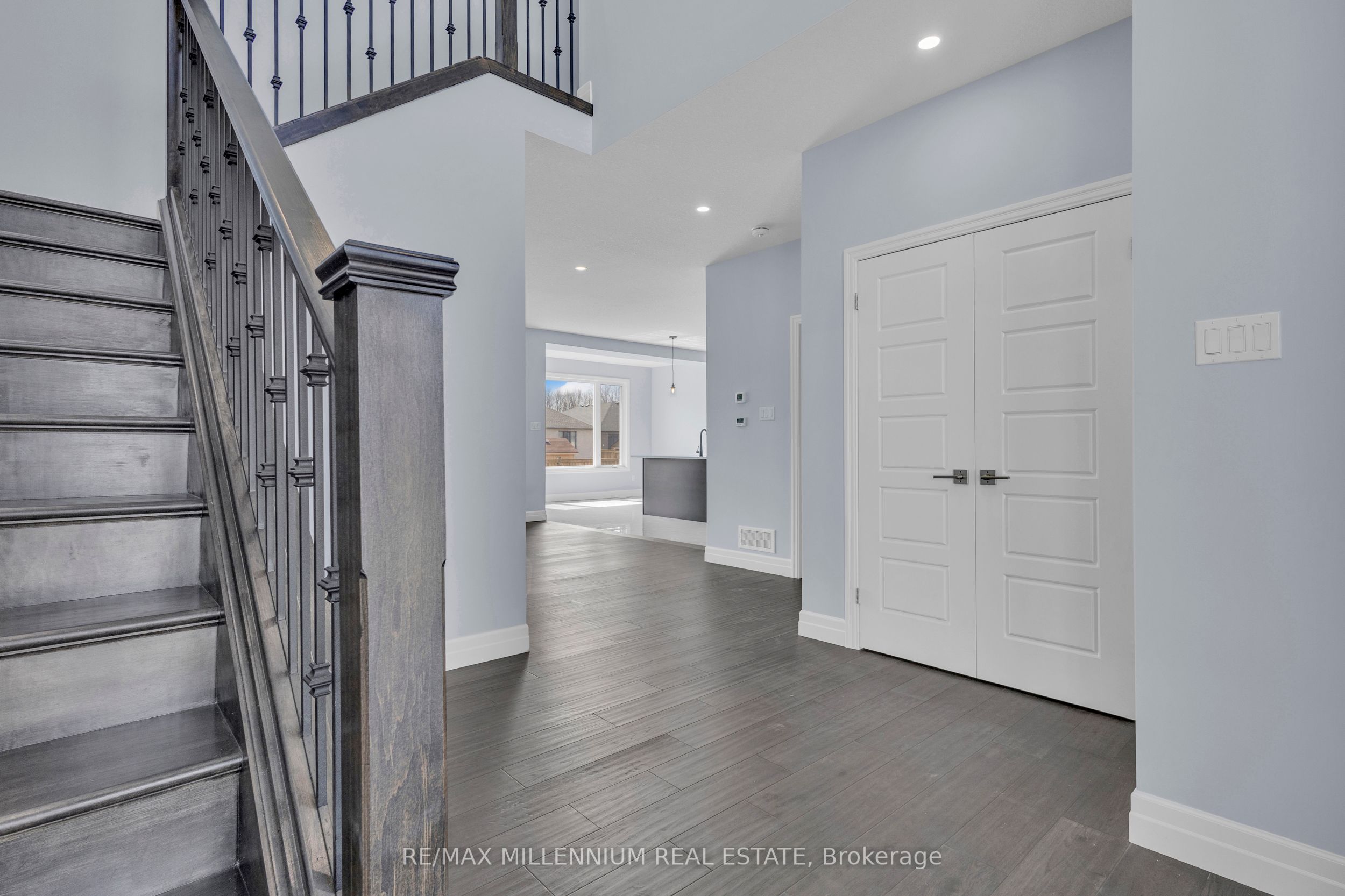 176 Foxborough Place Property Photo 7