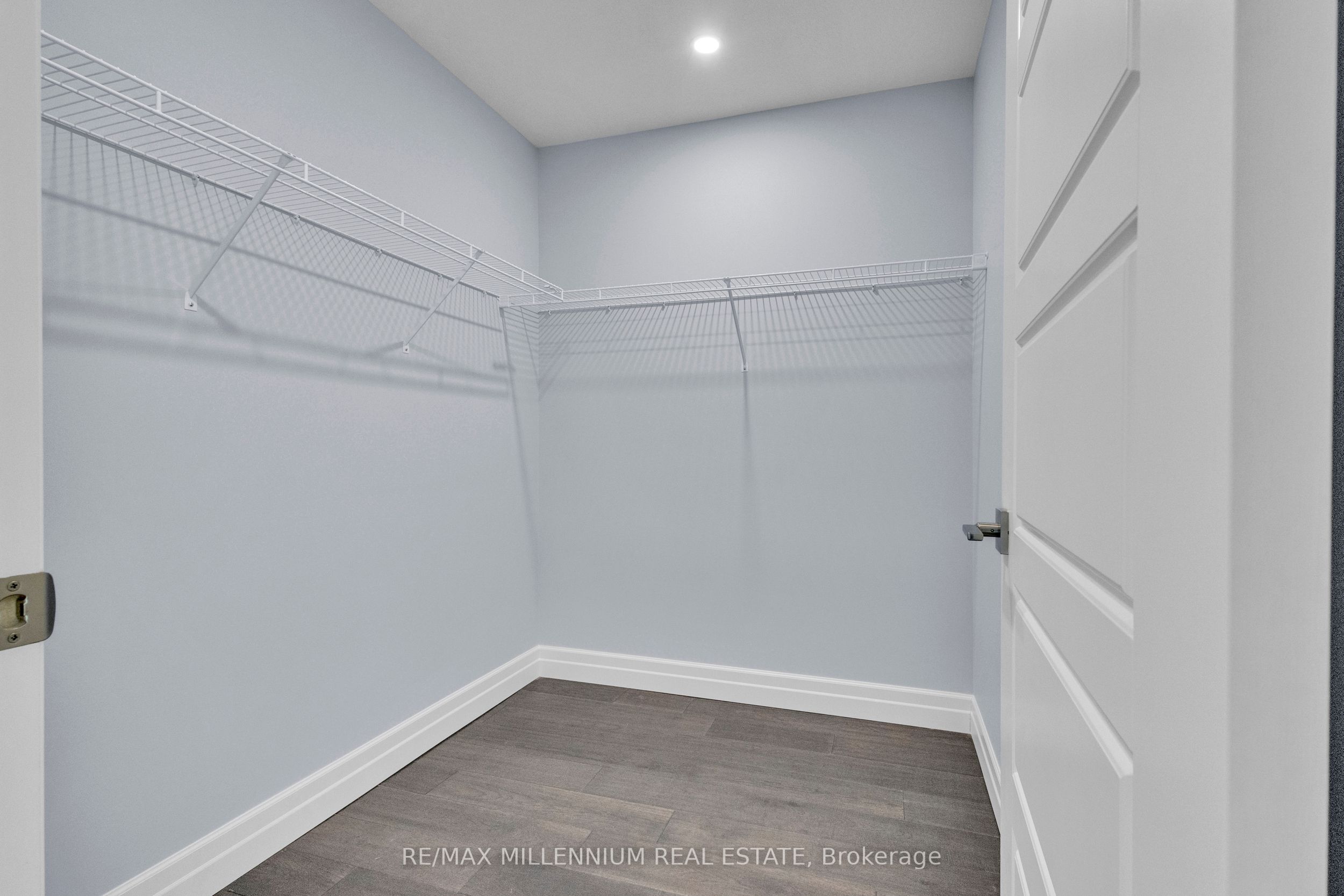 176 Foxborough Place Property Photo 20