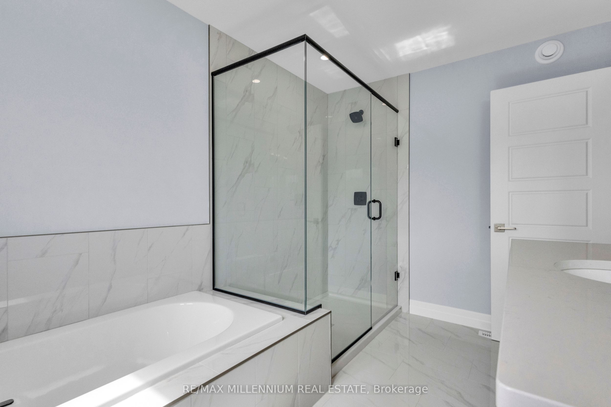 176 Foxborough Place Property Photo 22