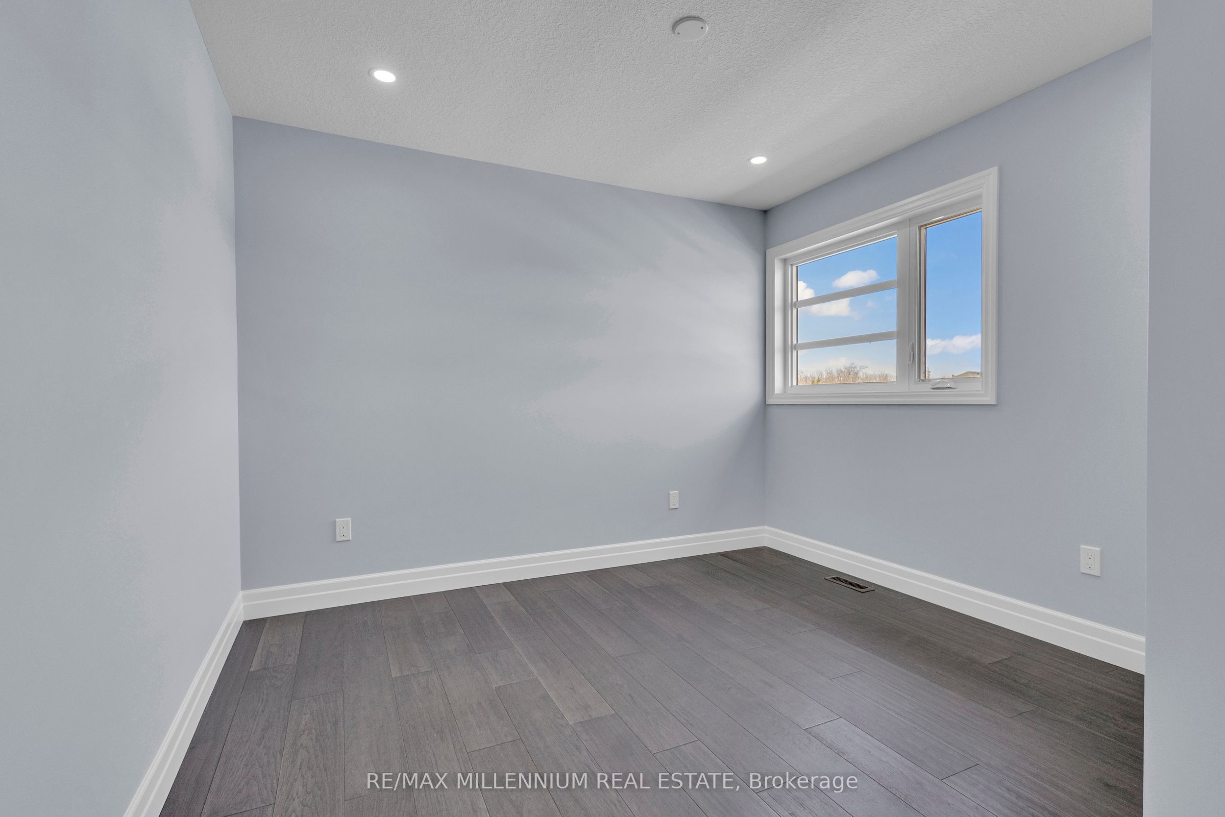 176 Foxborough Place Property Photo 26