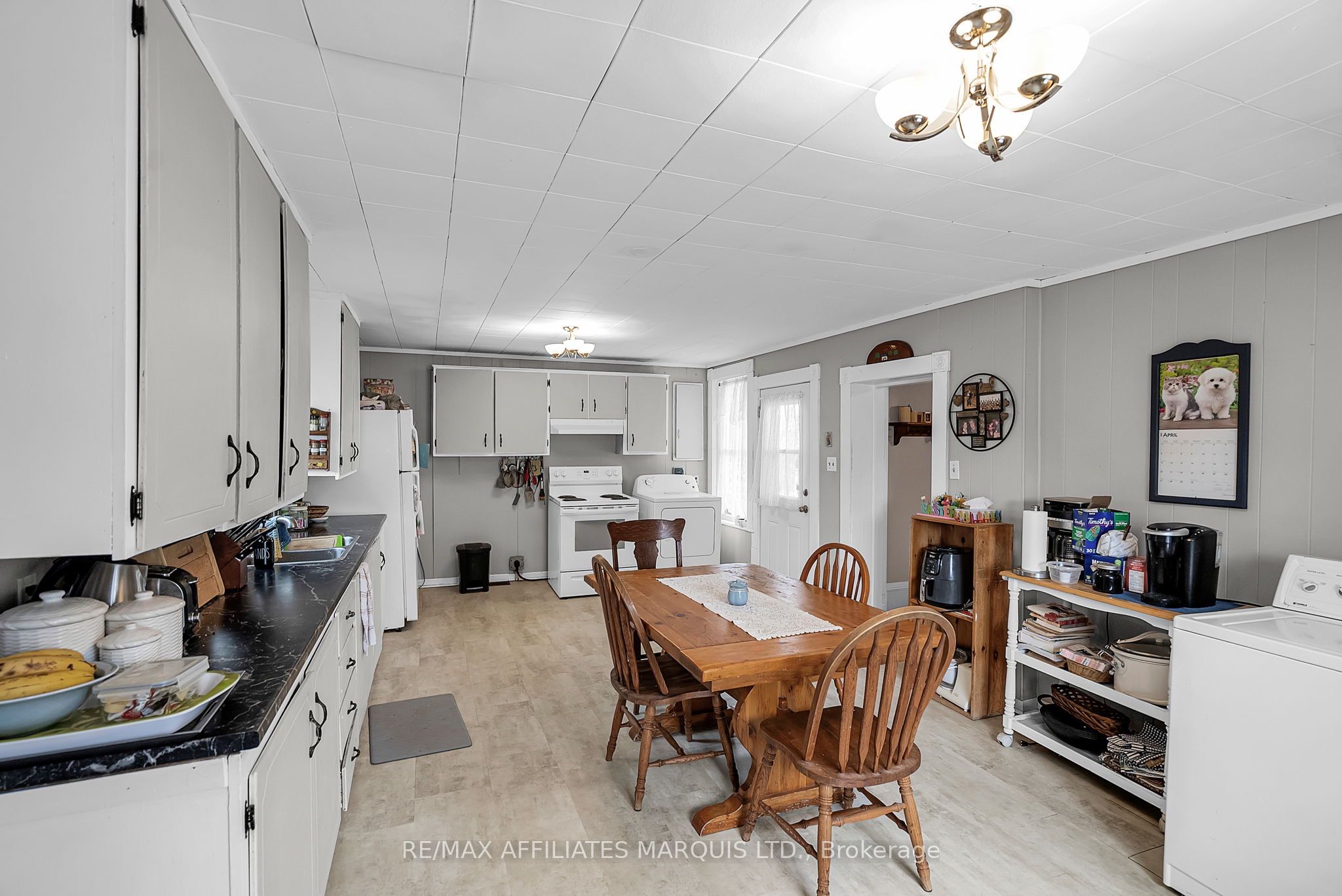 7 Spruce Street Property Photo 10