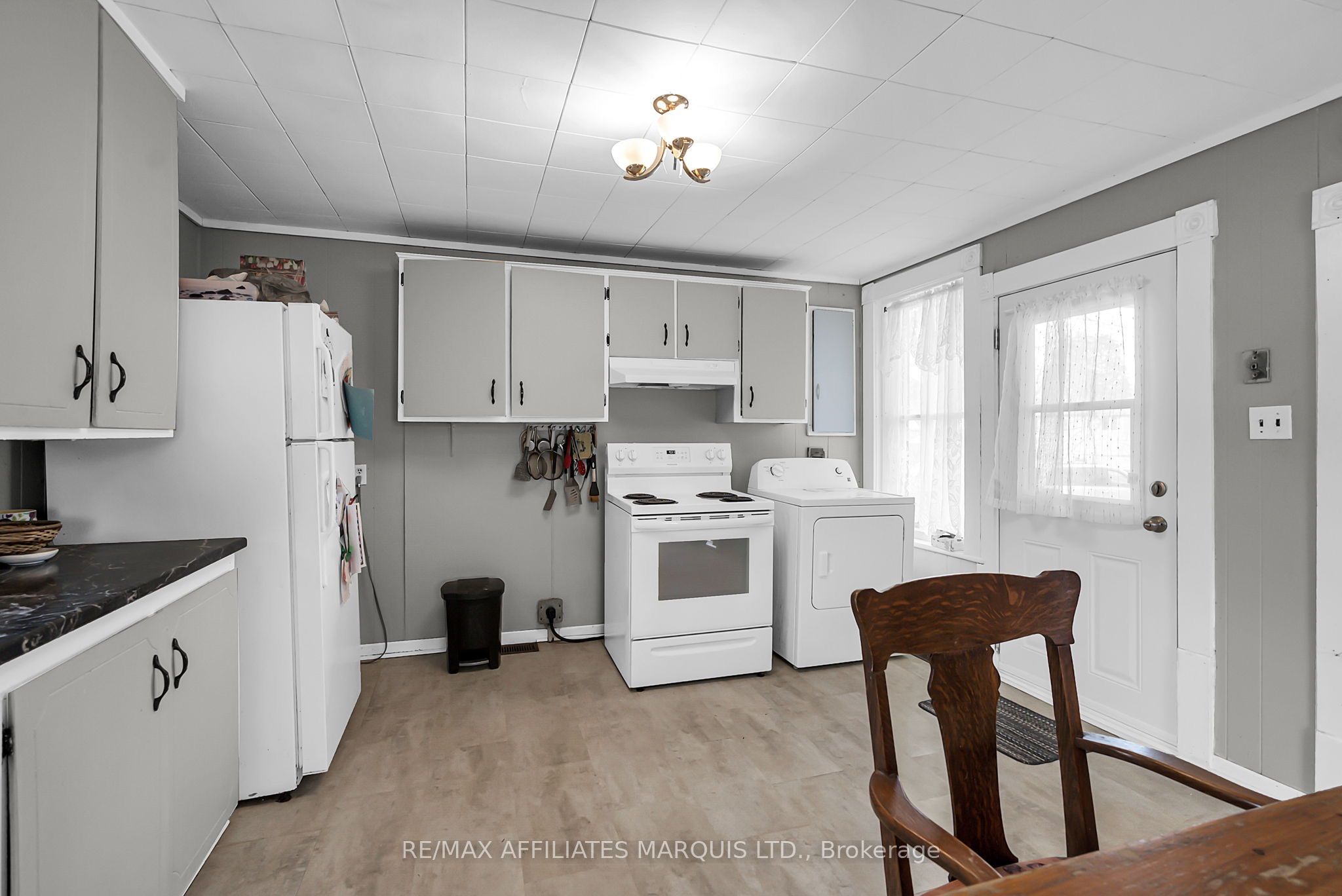 7 Spruce Street Property Photo 12