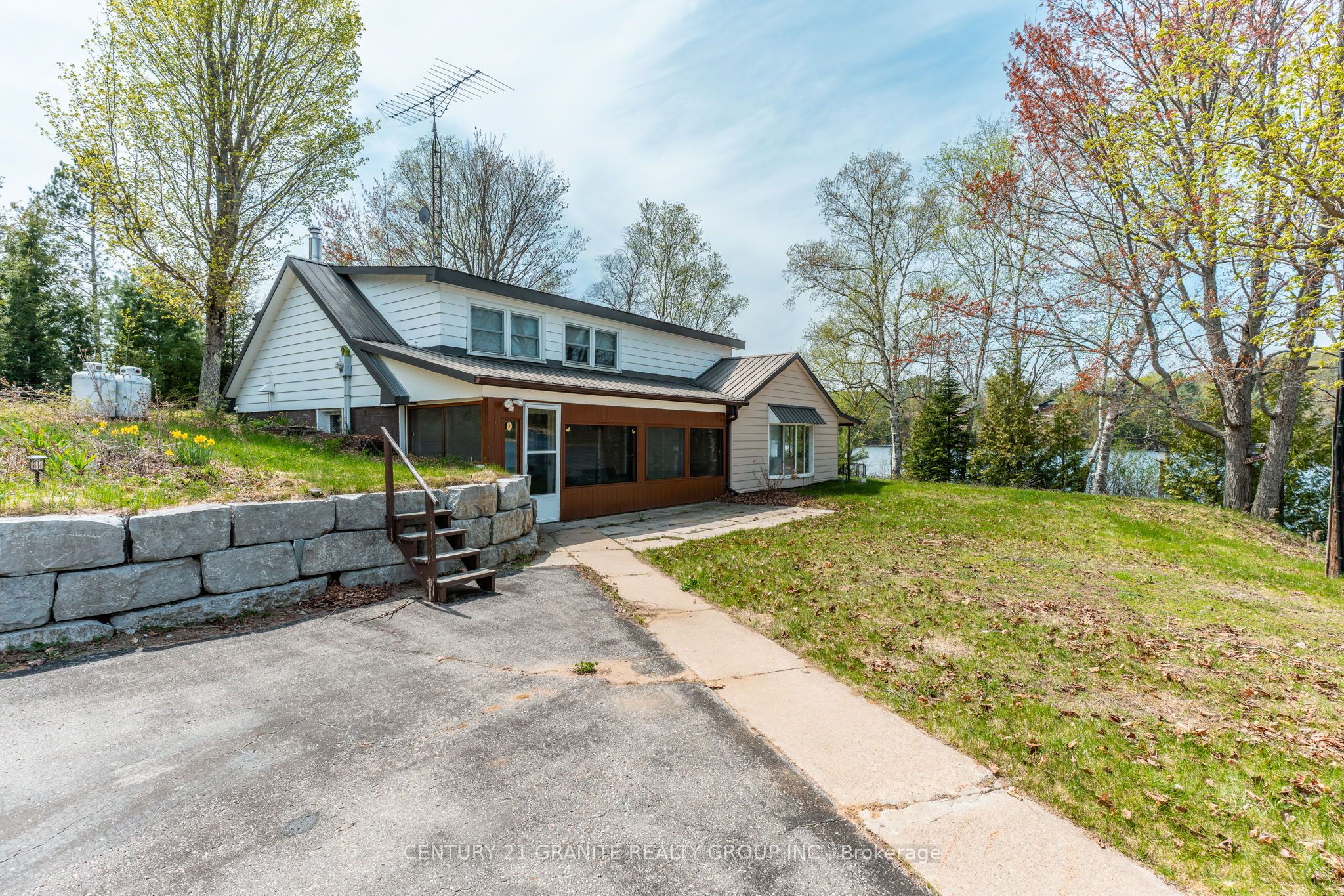 15 Cryderman Court Property Photo 1