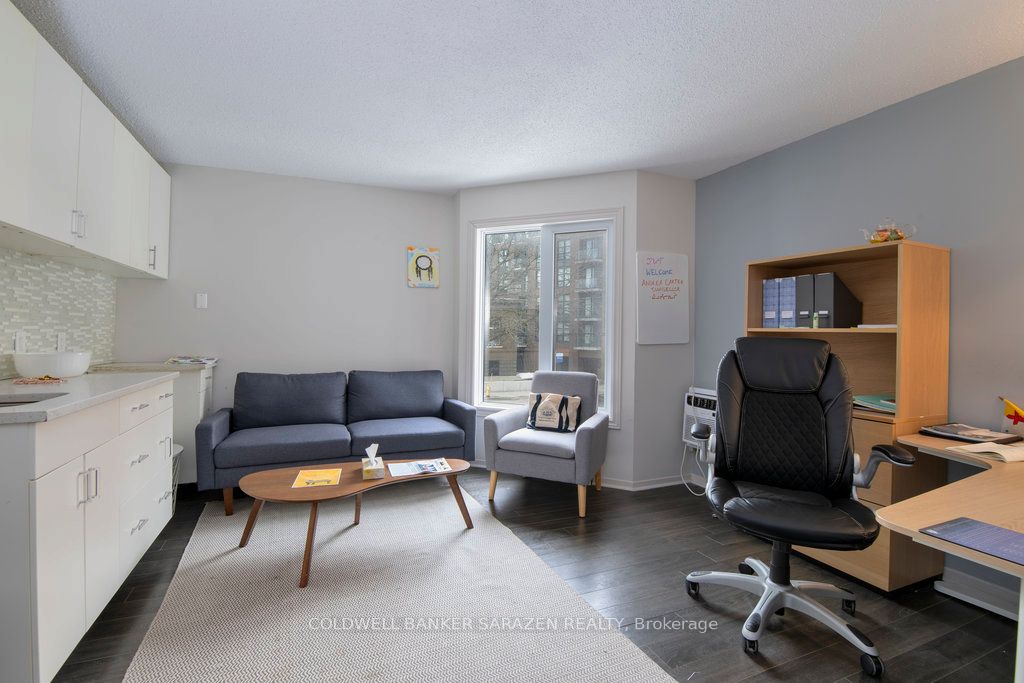 25 Rosemount Avenue Property Photo 9