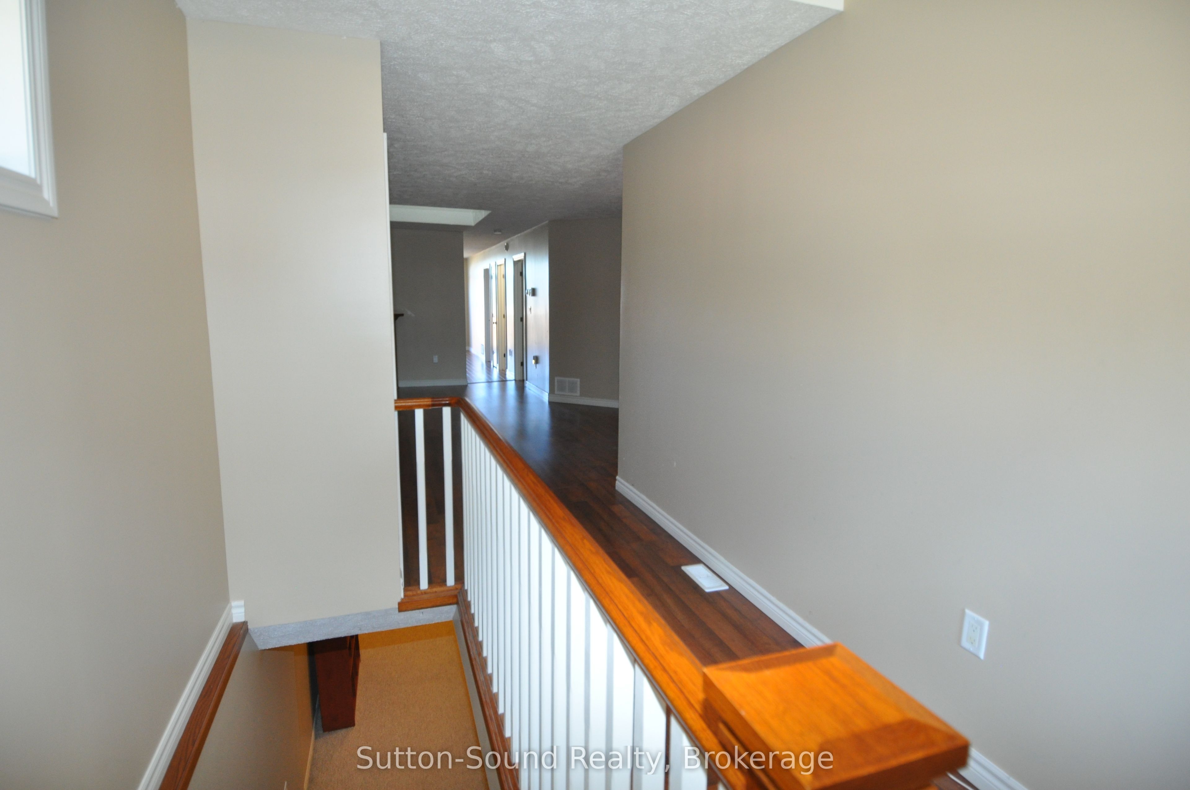 1326 15th St B Street E Property Photo 2