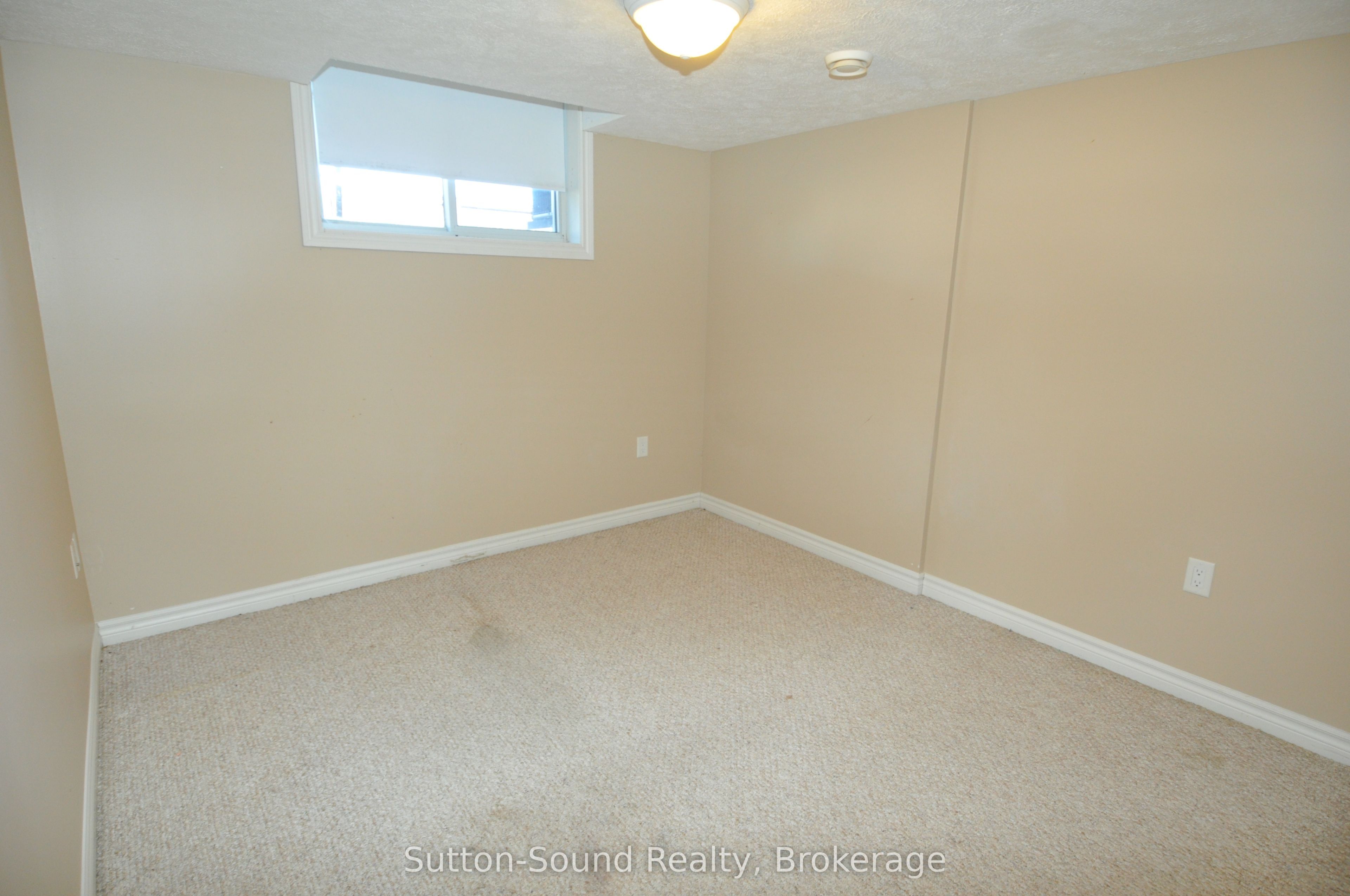1326 15th St B Street E Property Photo 15