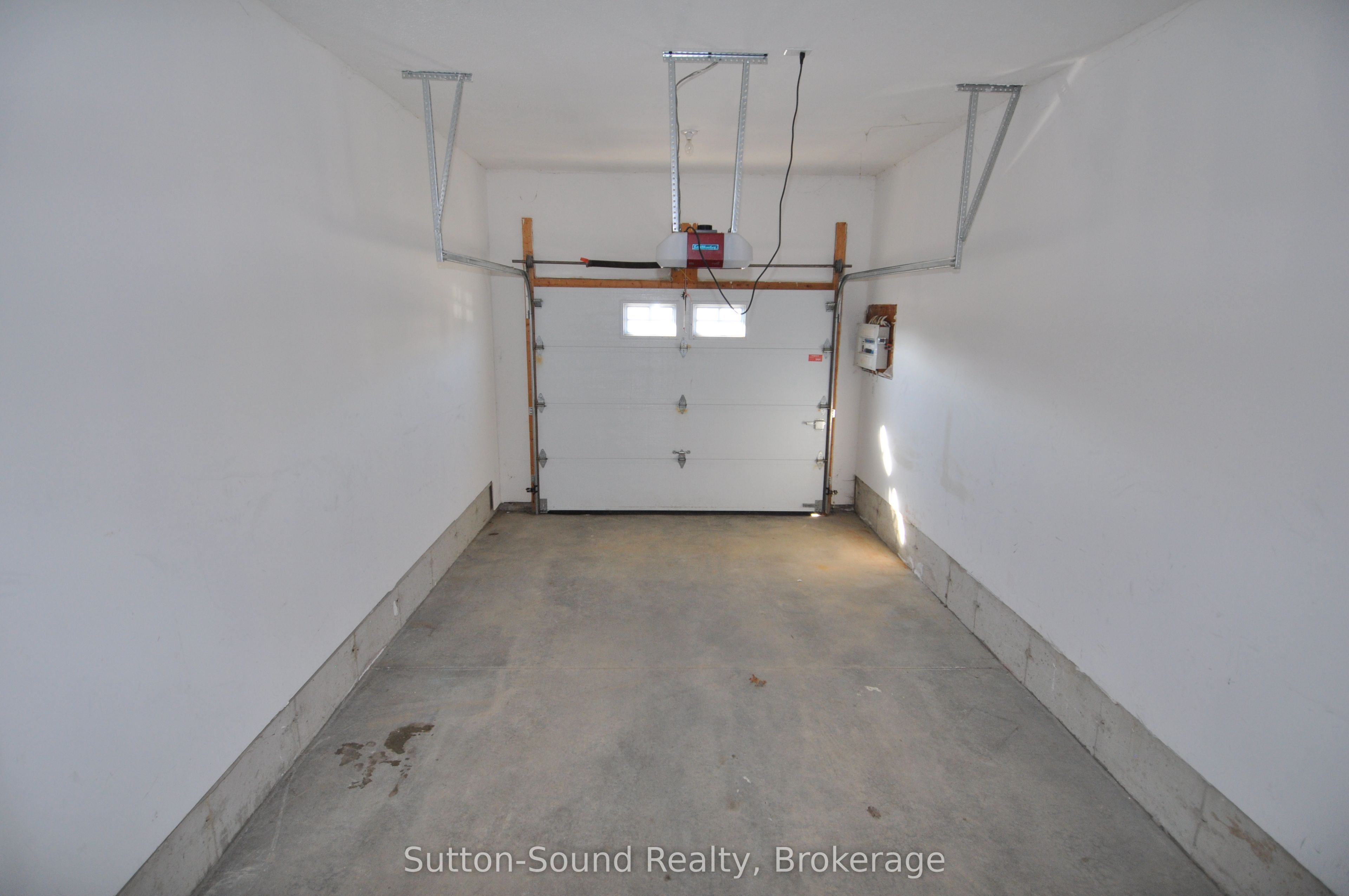 1326 15th St B Street E Property Photo 23