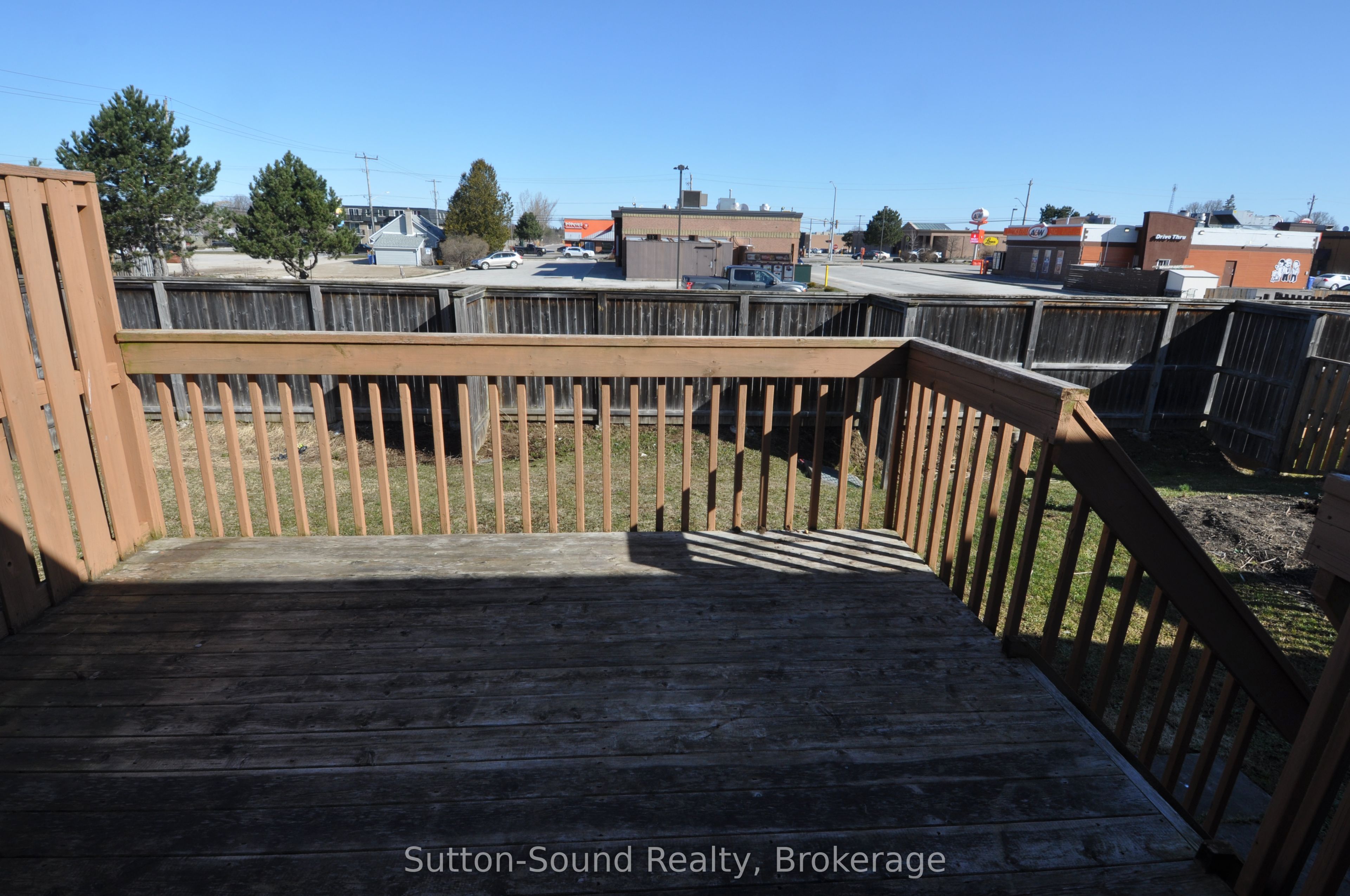 1326 15th St B Street E Property Photo 24