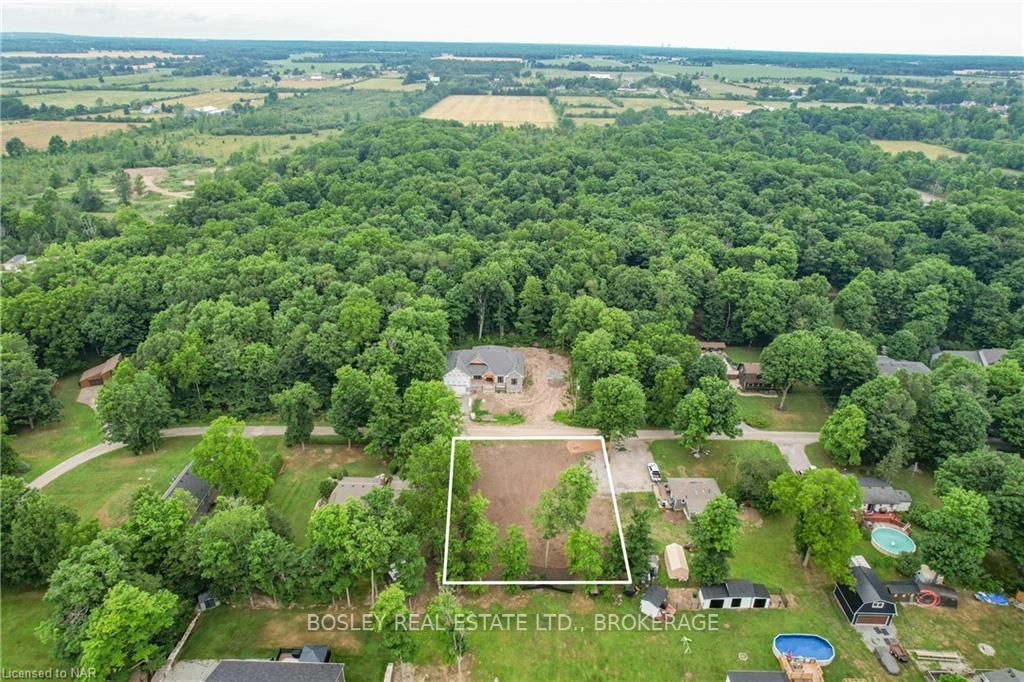 4909 Mapleview Crescent Property Photo 4