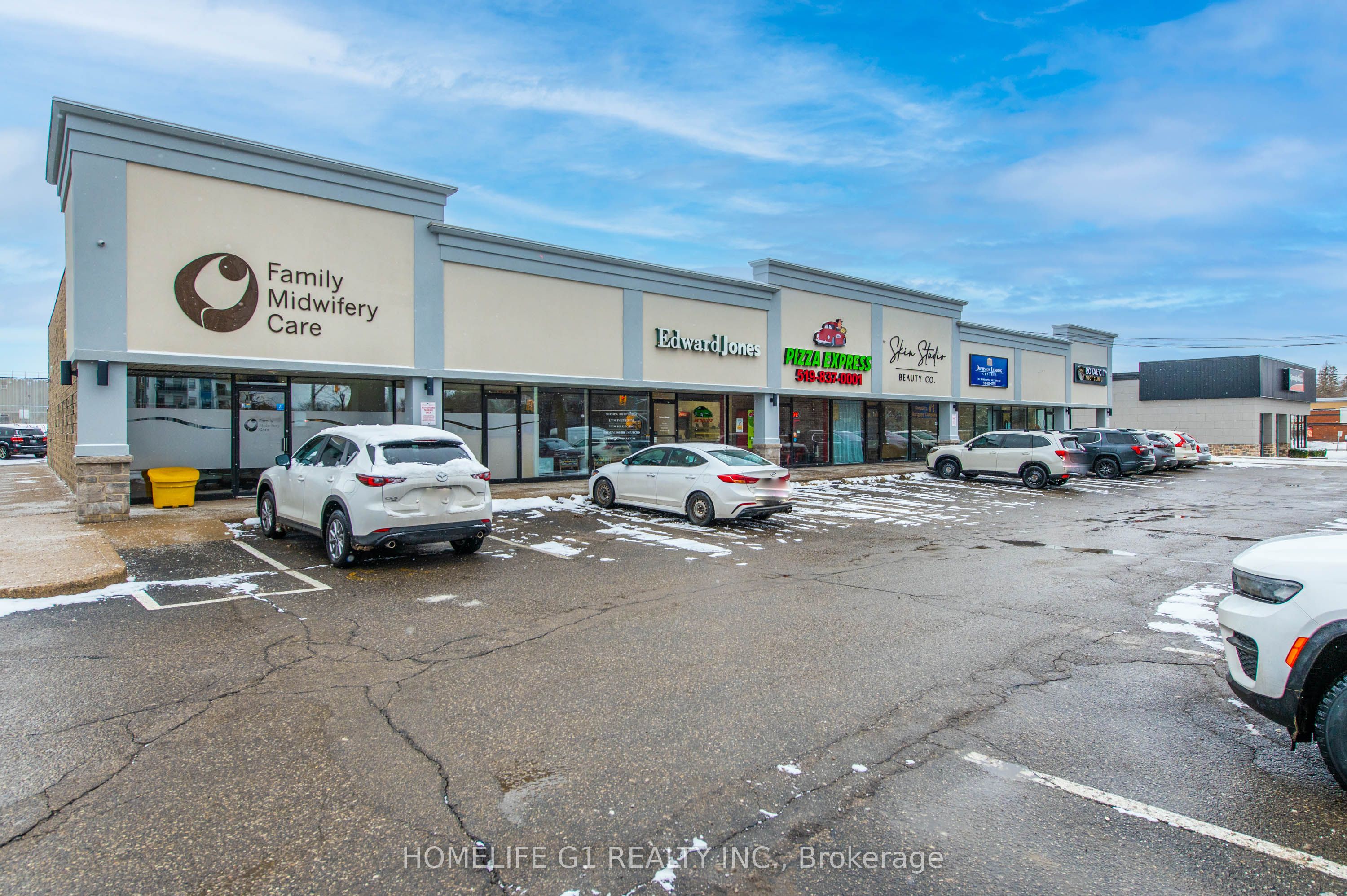 672 Woolwich Street Property Photo 3