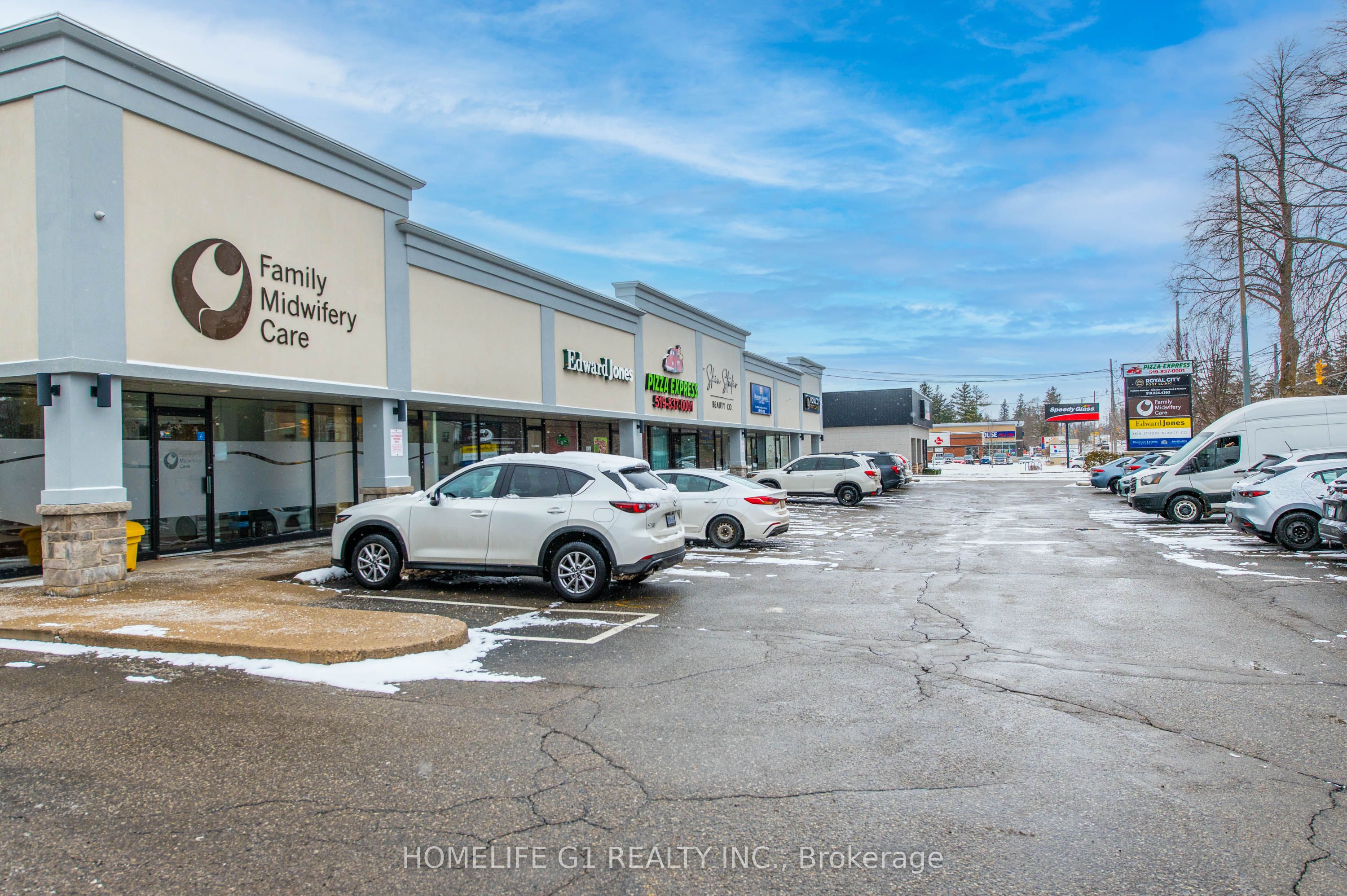672 Woolwich Street Property Photo 4