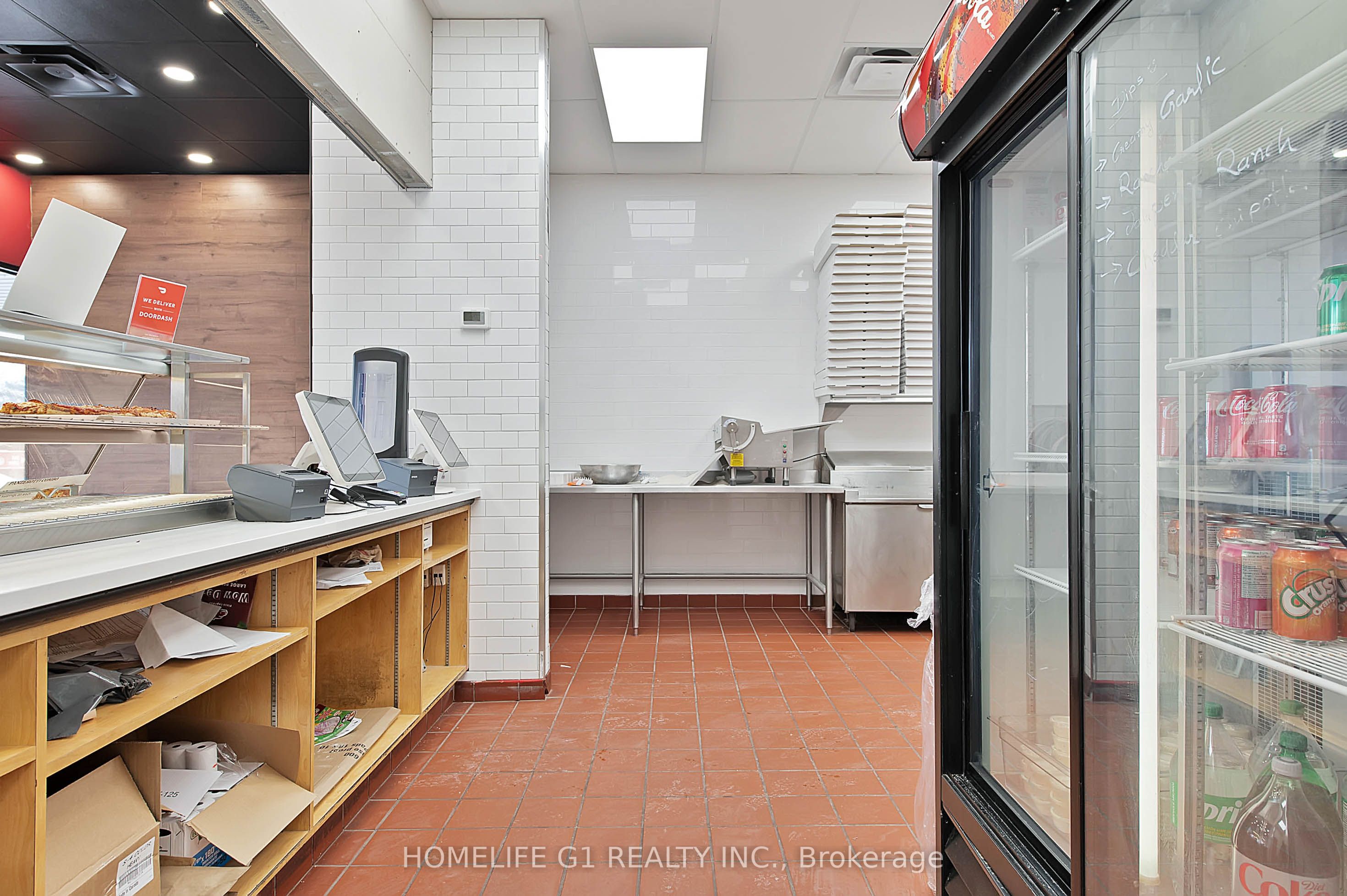 672 Woolwich Street Property Photo 10