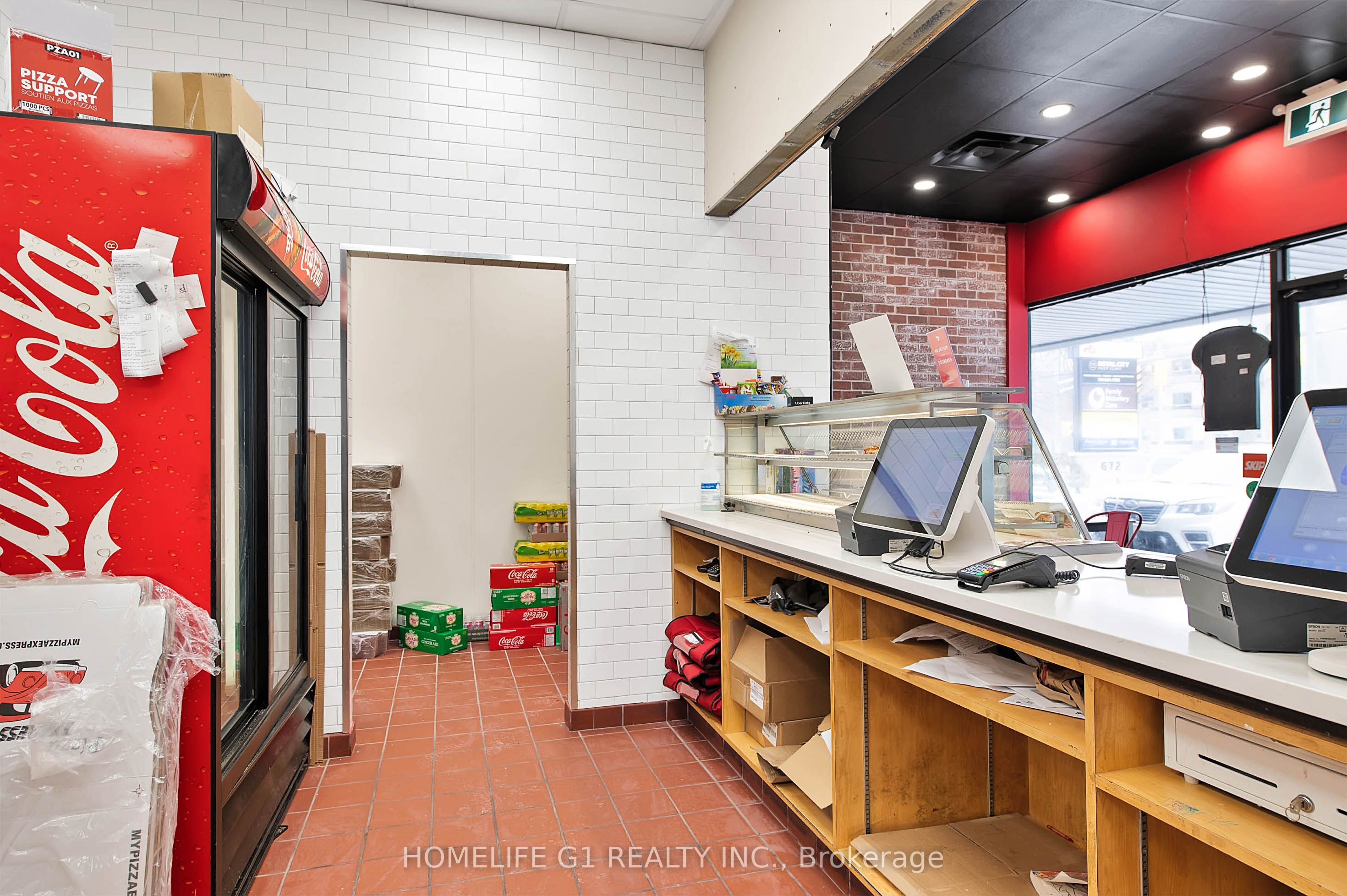 672 Woolwich Street Property Photo 11