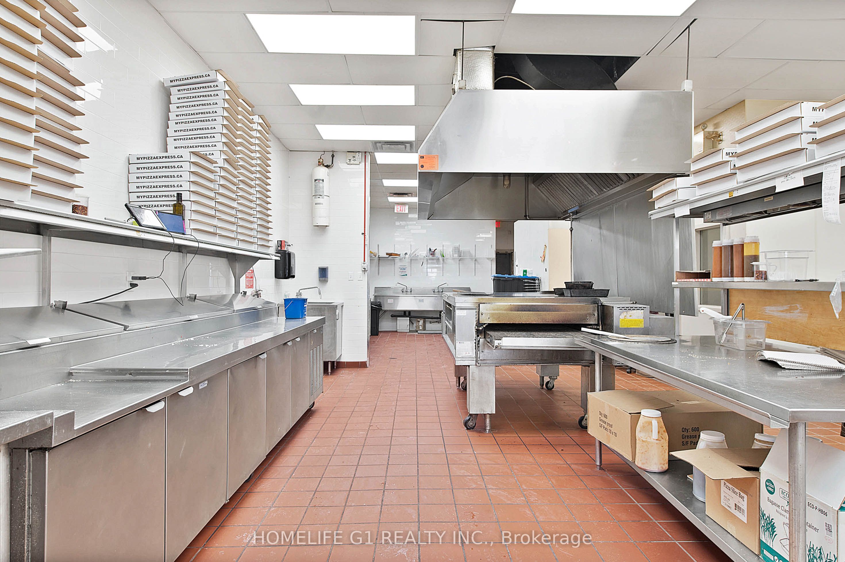 672 Woolwich Street Property Photo 13